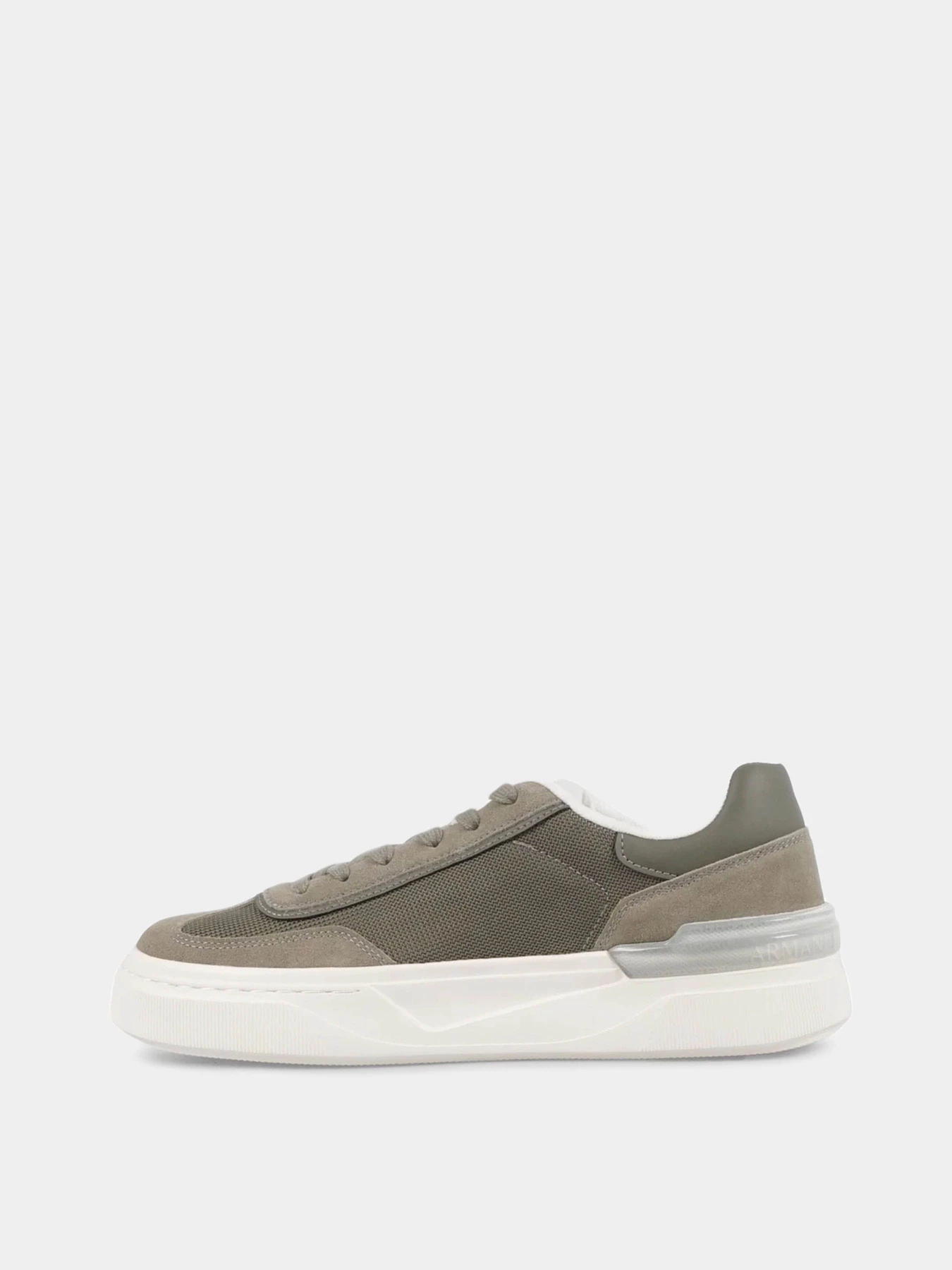 Кроссовки Armani Exchange модель XM002688-AF17539-Z7016 Кроссовки Armani Exchange модель XM002688-AF17539-Z7016 Фото