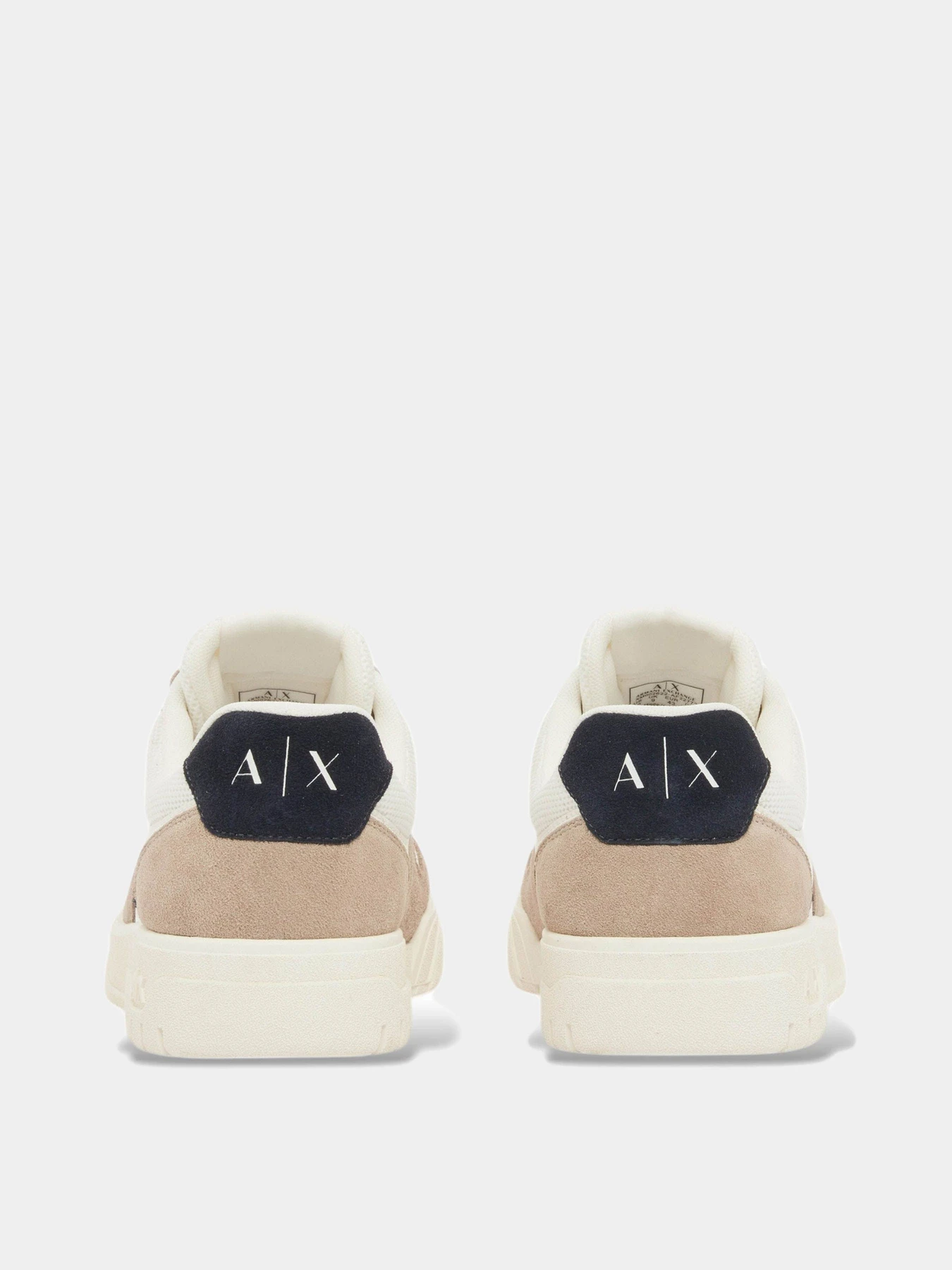 Кроссовки Armani Exchange модель XM002622-AF22773-M1314 Кроссовки Armani Exchange модель XM002622-AF22773-M1314 Фото