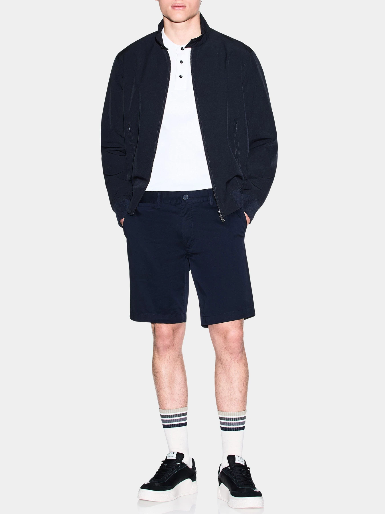 Куртки и дубленки Armani Exchange модель XM002139-AF22536-UB101 Куртки и дубленки Armani Exchange модель XM002139-AF22536-UB101 Фото
