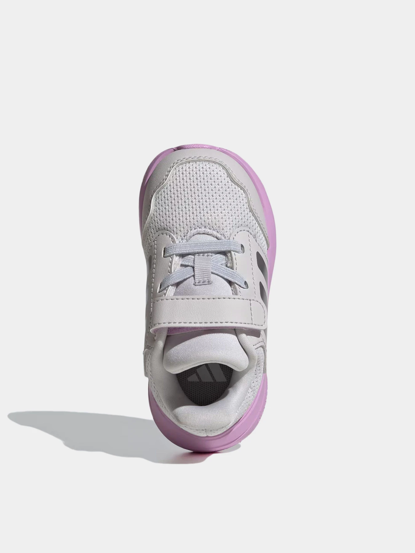 Кроссовки Adidas модель IH8901 Кроссовки Adidas модель IH8901 Фото