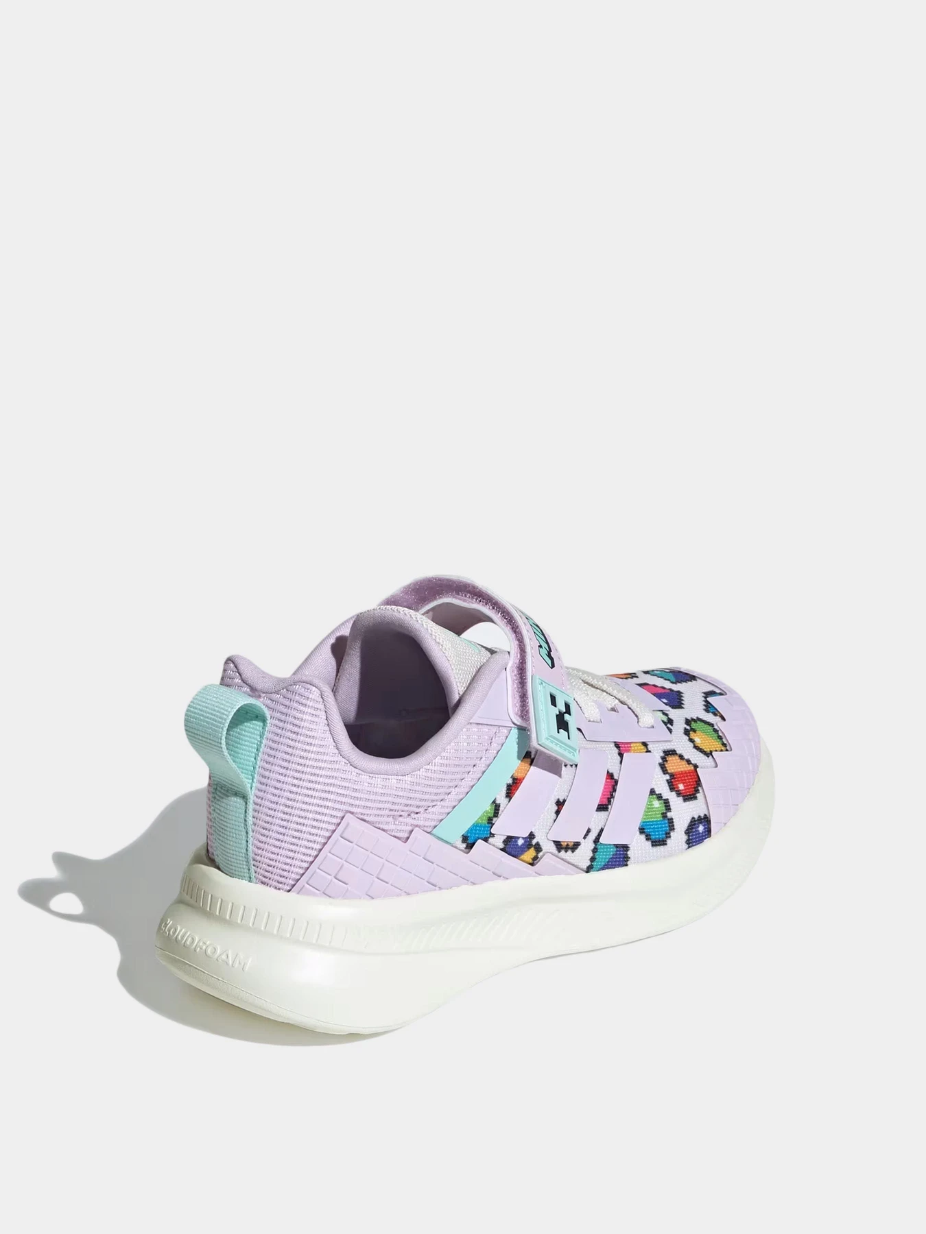 Кроссовки Adidas модель JR1950 Кроссовки Adidas модель JR1950 Фото