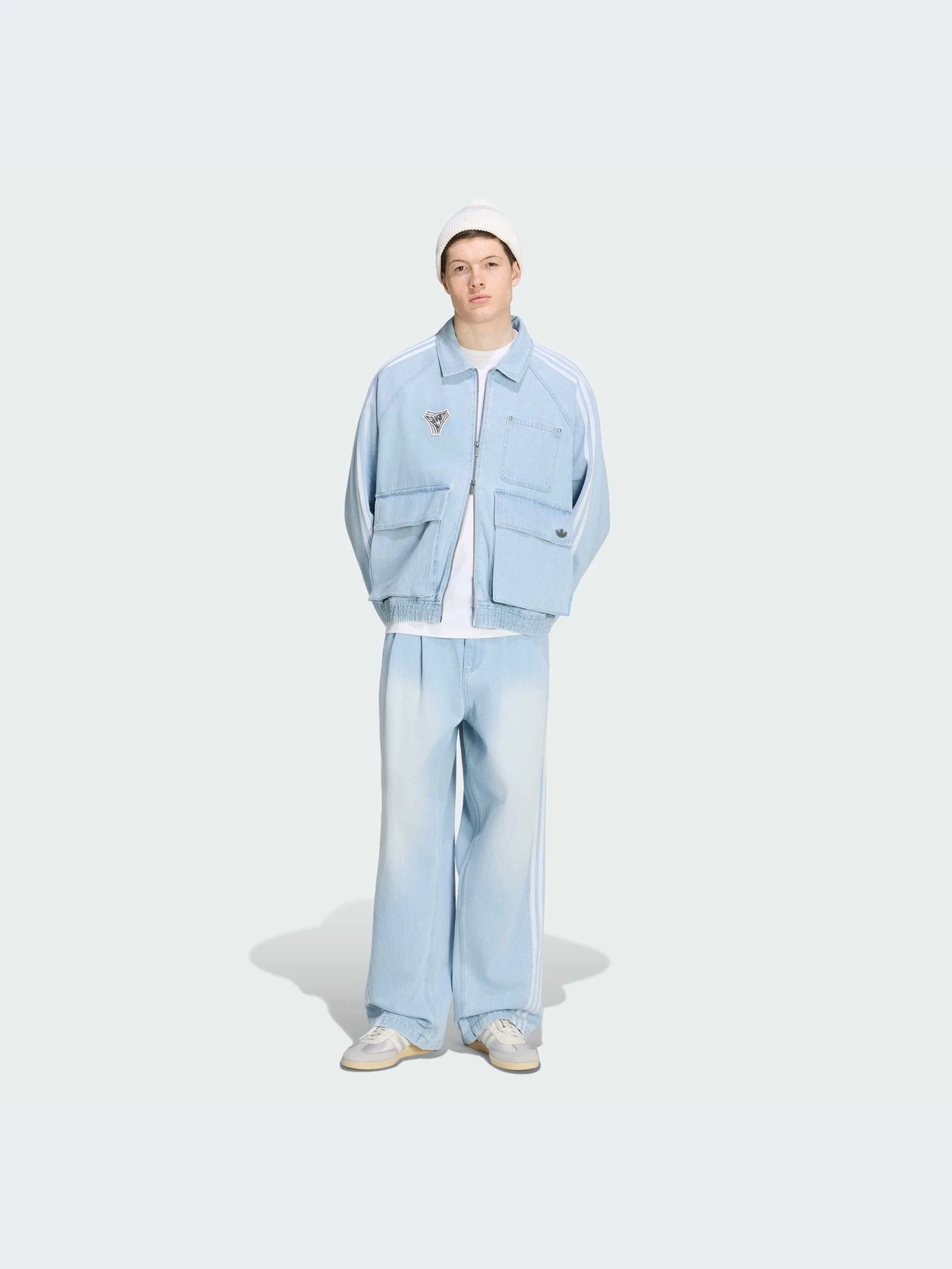 Куртки и дубленки Adidas модель KX4824-KZ Куртки и дубленки Adidas модель KX4824-KZ Фото