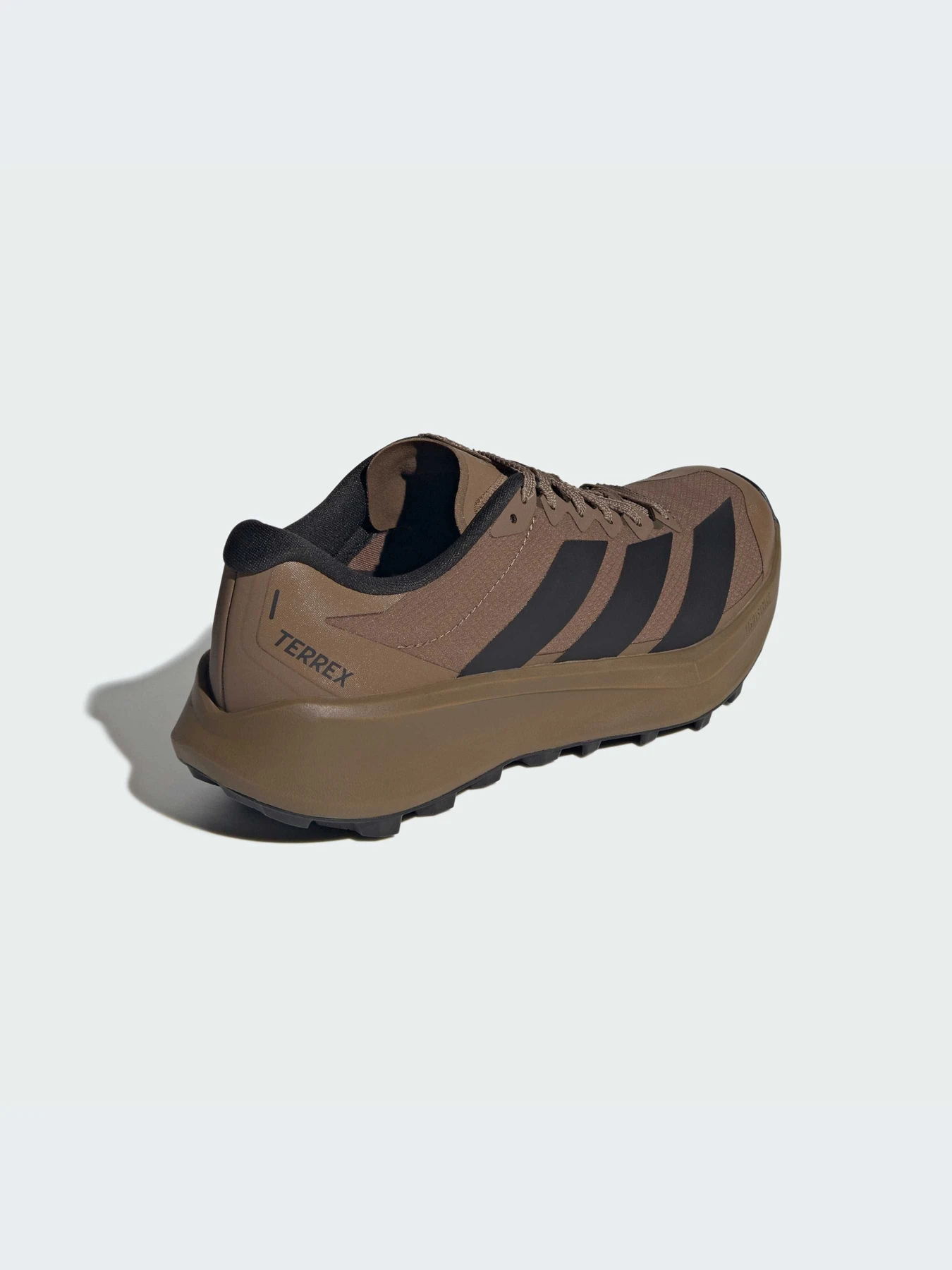Кроссовки Adidas модель KJ8874-KZ Кроссовки Adidas модель KJ8874-KZ Фото