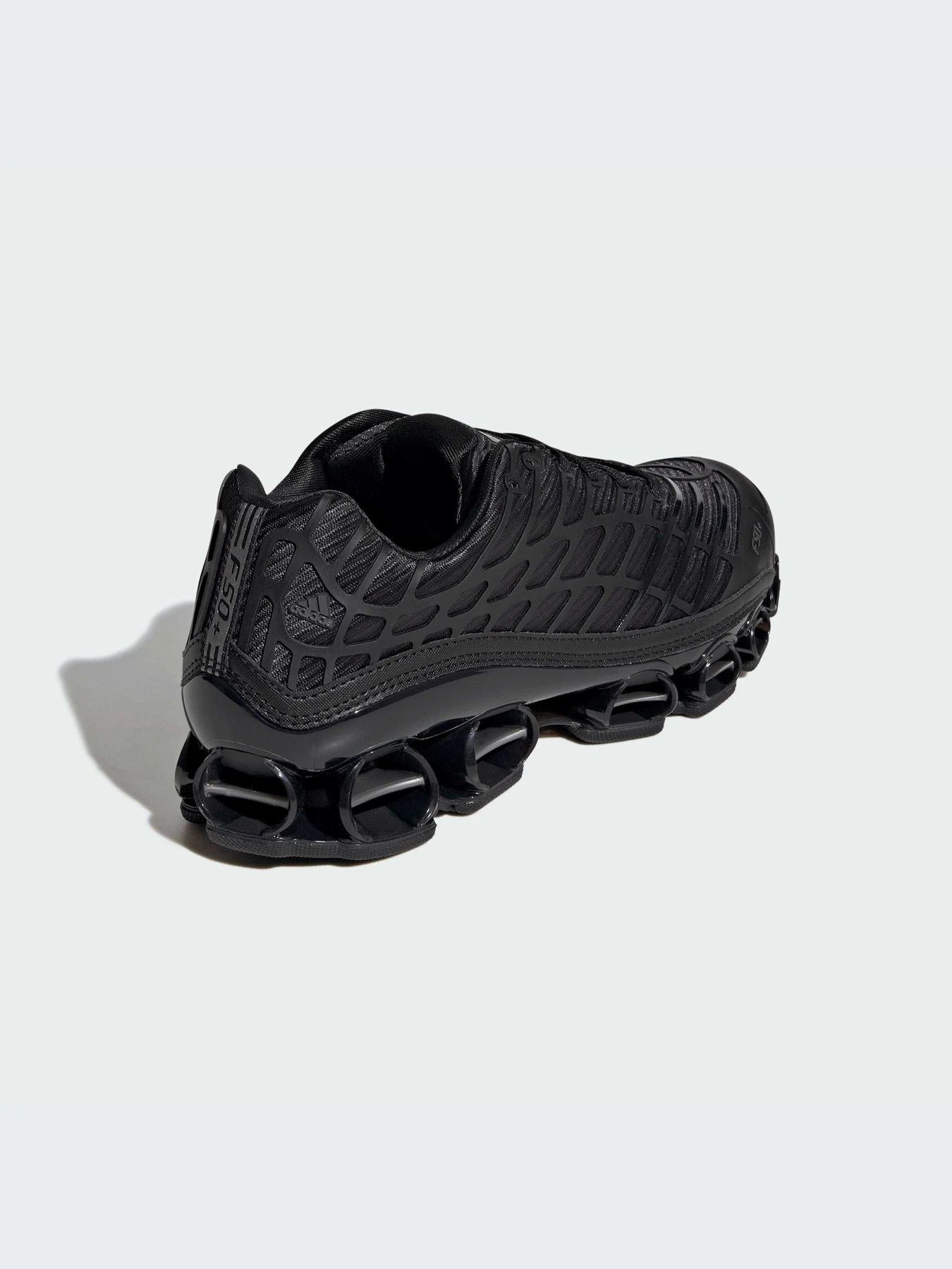 Кроссовки Adidas модель HQ9343-KZ Кроссовки Adidas модель HQ9343-KZ Фото