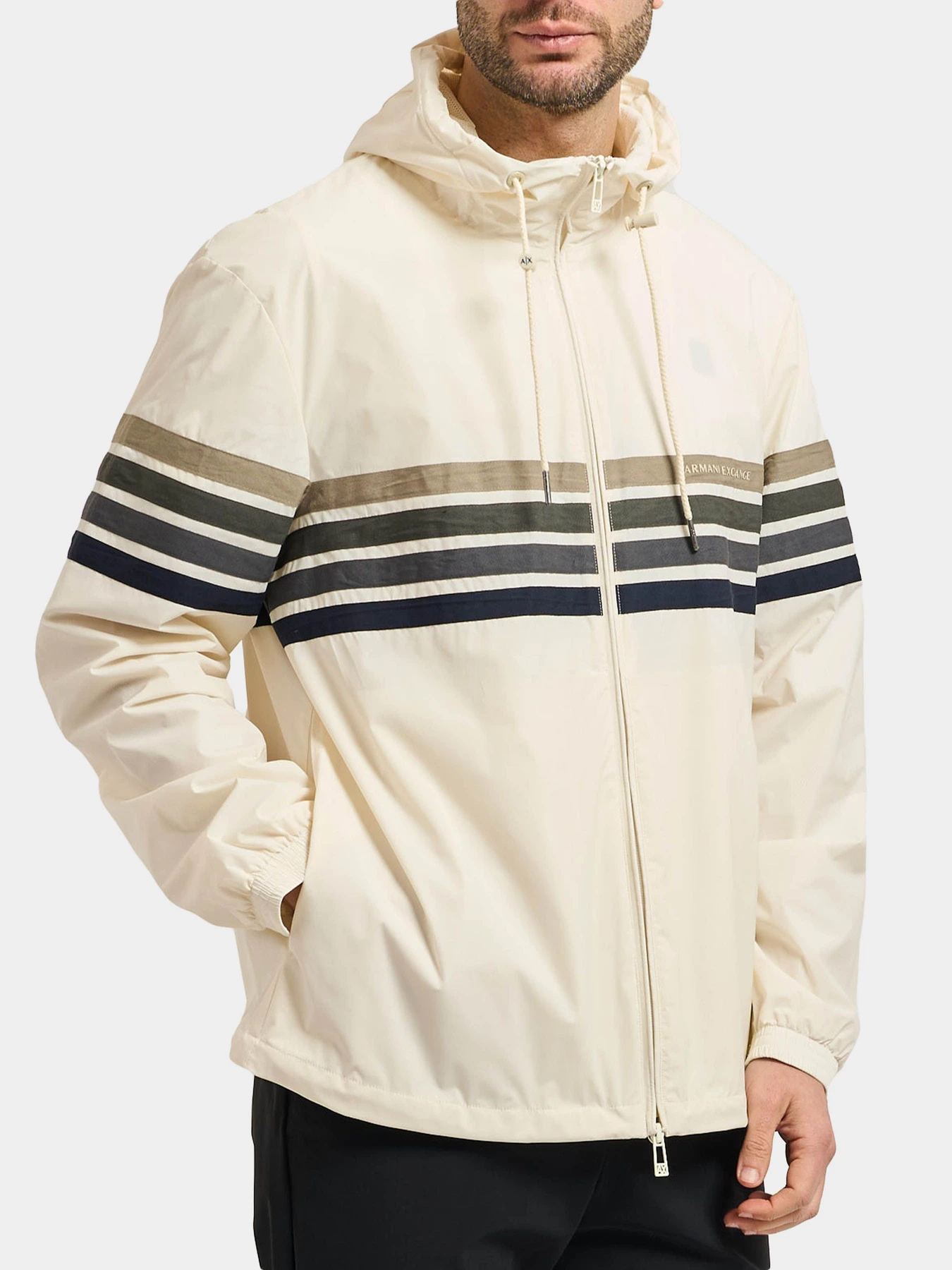 Куртки и дубленки Armani Exchange модель XM002243-AF22544-U1074 Фото