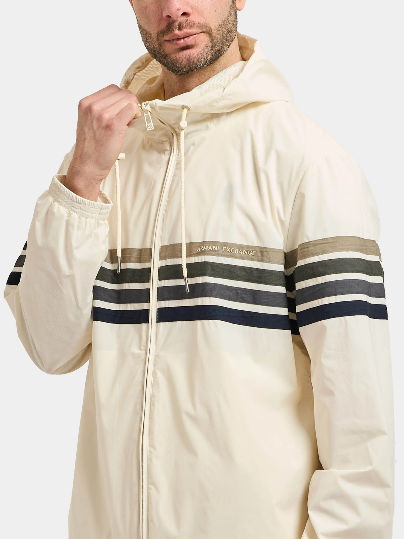 Куртки и дубленки Armani Exchange модель XM002243-AF22544-U1074 Фото