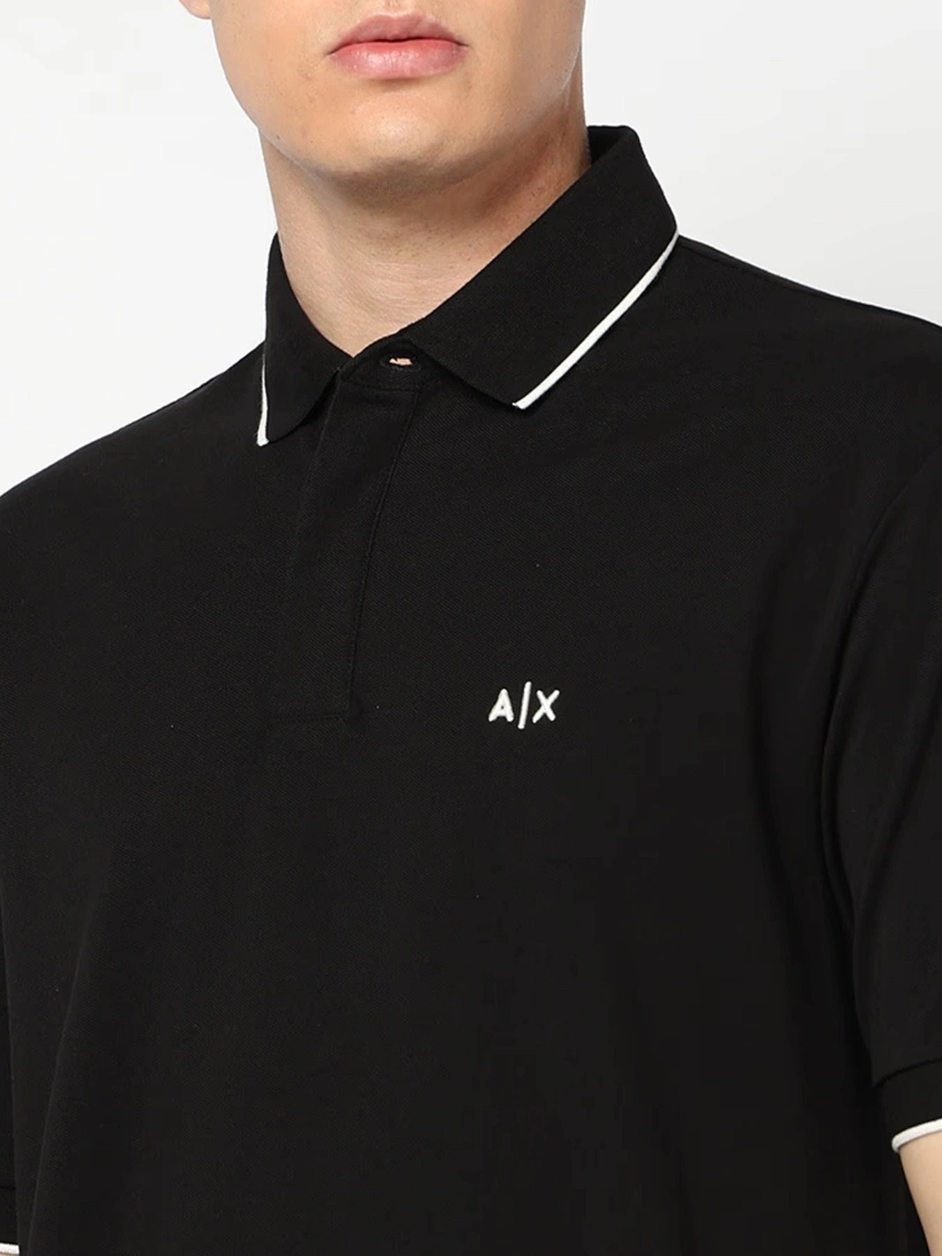 Футболки и поло Armani Exchange модель XM002402-AF13026-UC001 Футболки и поло Armani Exchange модель XM002402-AF13026-UC001 Фото