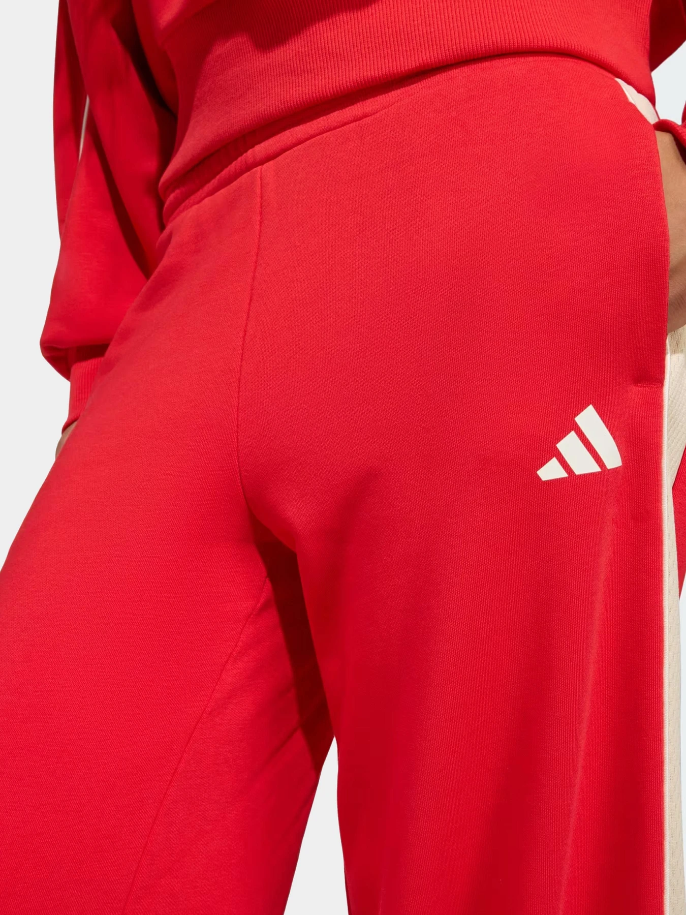 Брюки Adidas модель KD3398 Брюки Adidas модель KD3398 Фото