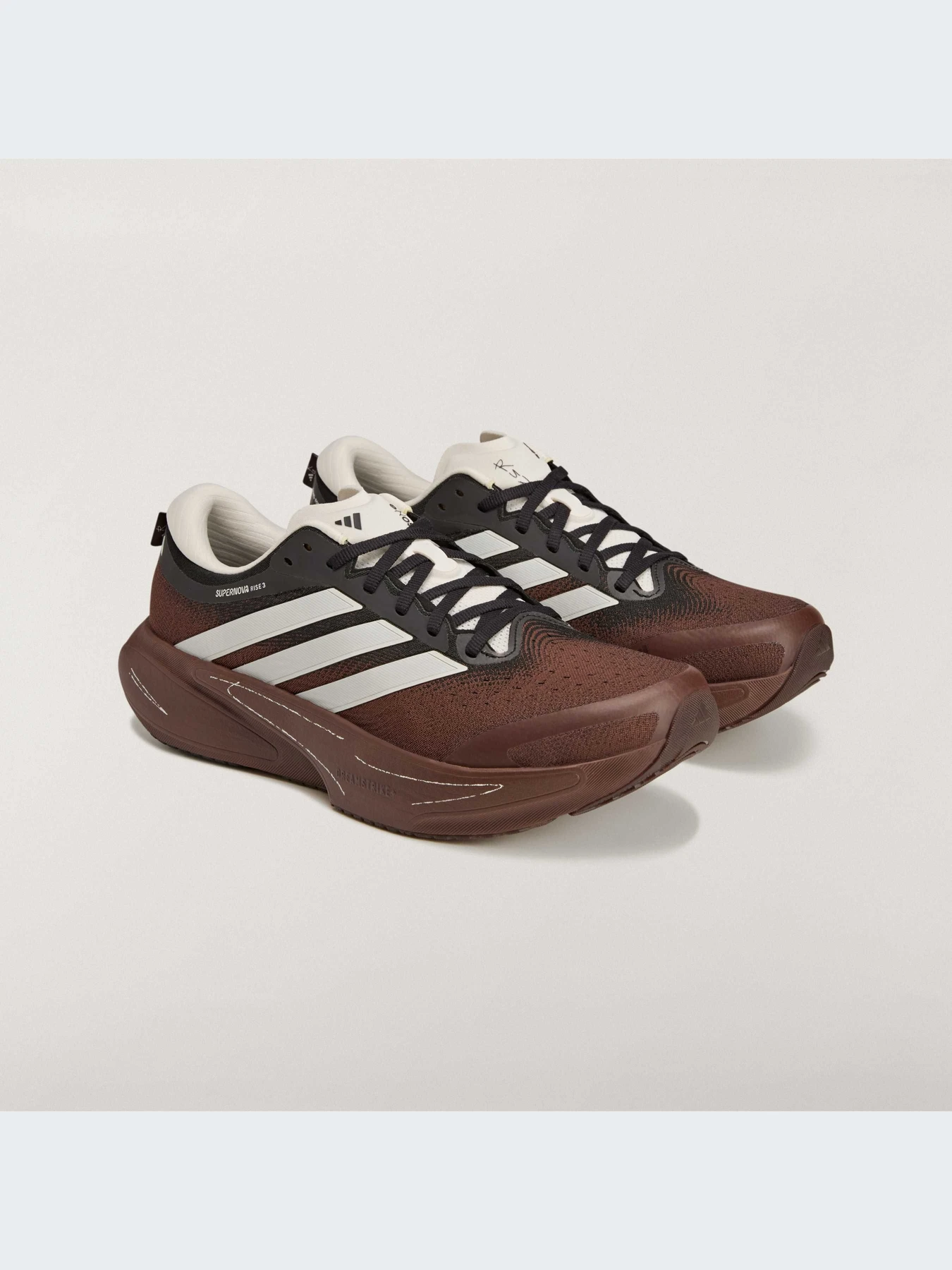 Кроссовки Adidas Supernova модель KI3616-KZ Кроссовки Adidas Supernova модель KI3616-KZ Фото
