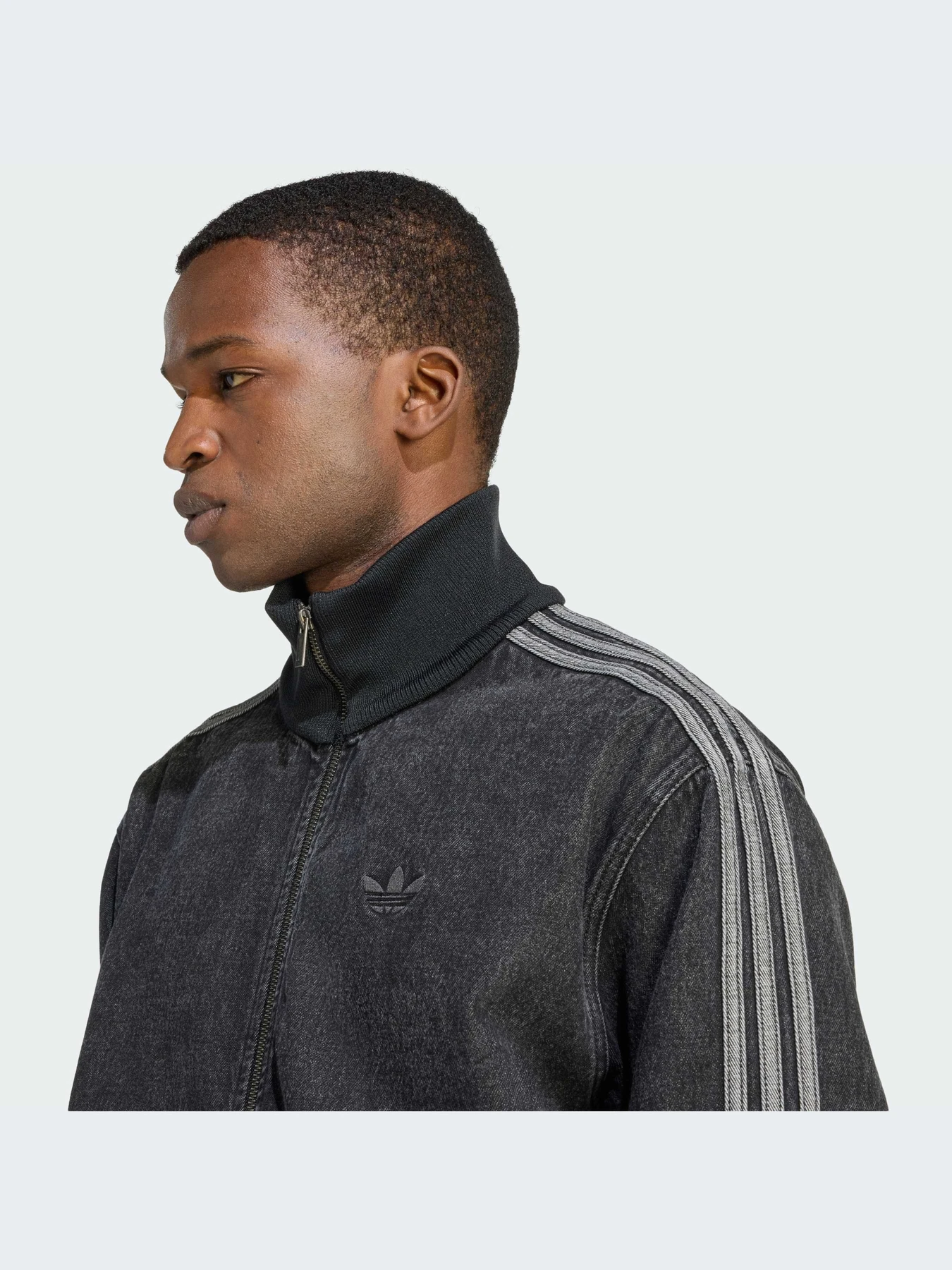 Куртки и дубленки Adidas модель KD1516-KZ Куртки и дубленки Adidas модель KD1516-KZ Фото