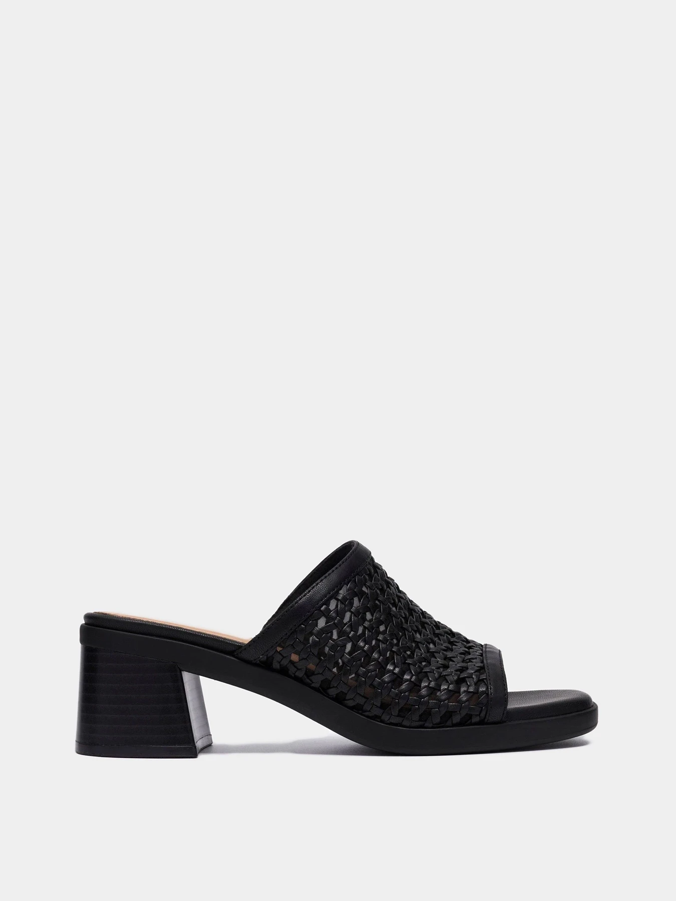 Шлёпанцы Clarks модель 26186899 Шлёпанцы Clarks модель 26186899 Фото