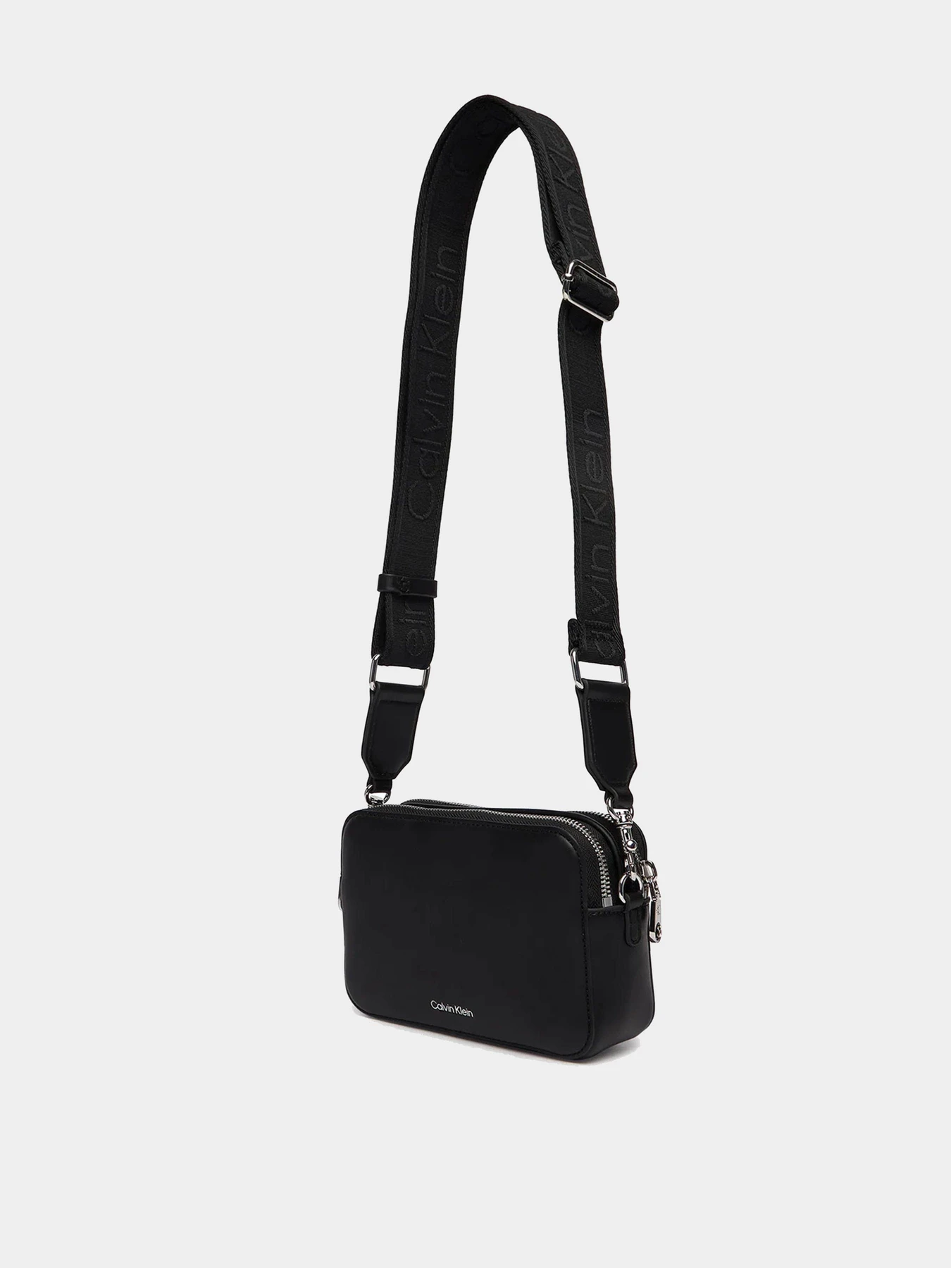 Сумки Calvin Klein модель LV04F3165G-YIP Сумки Calvin Klein модель LV04F3165G-YIP Фото