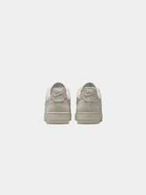 Кроссовки NIKE модель HV4406-001 Фото