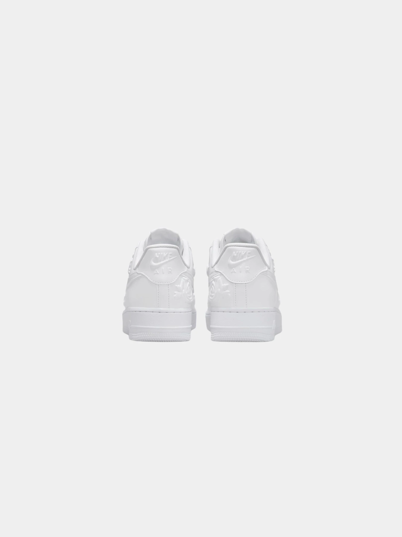 Кроссовки NIKE модель HF2016-100 Кроссовки NIKE модель HF2016-100 Фото