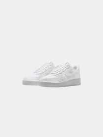 Кроссовки NIKE модель HF2016-100 Фото