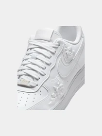 Кроссовки NIKE модель HF2016-100 Фото