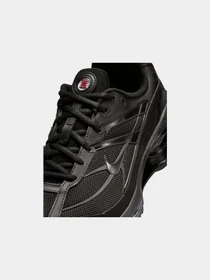Кроссовки NIKE модель IO4296-002 Фото