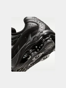 Кроссовки NIKE модель IO4296-002 Фото