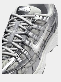 Кроссовки NIKE модель IO3496-001 Фото