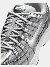 Кроссовки NIKE модель IO3496-001 Фото