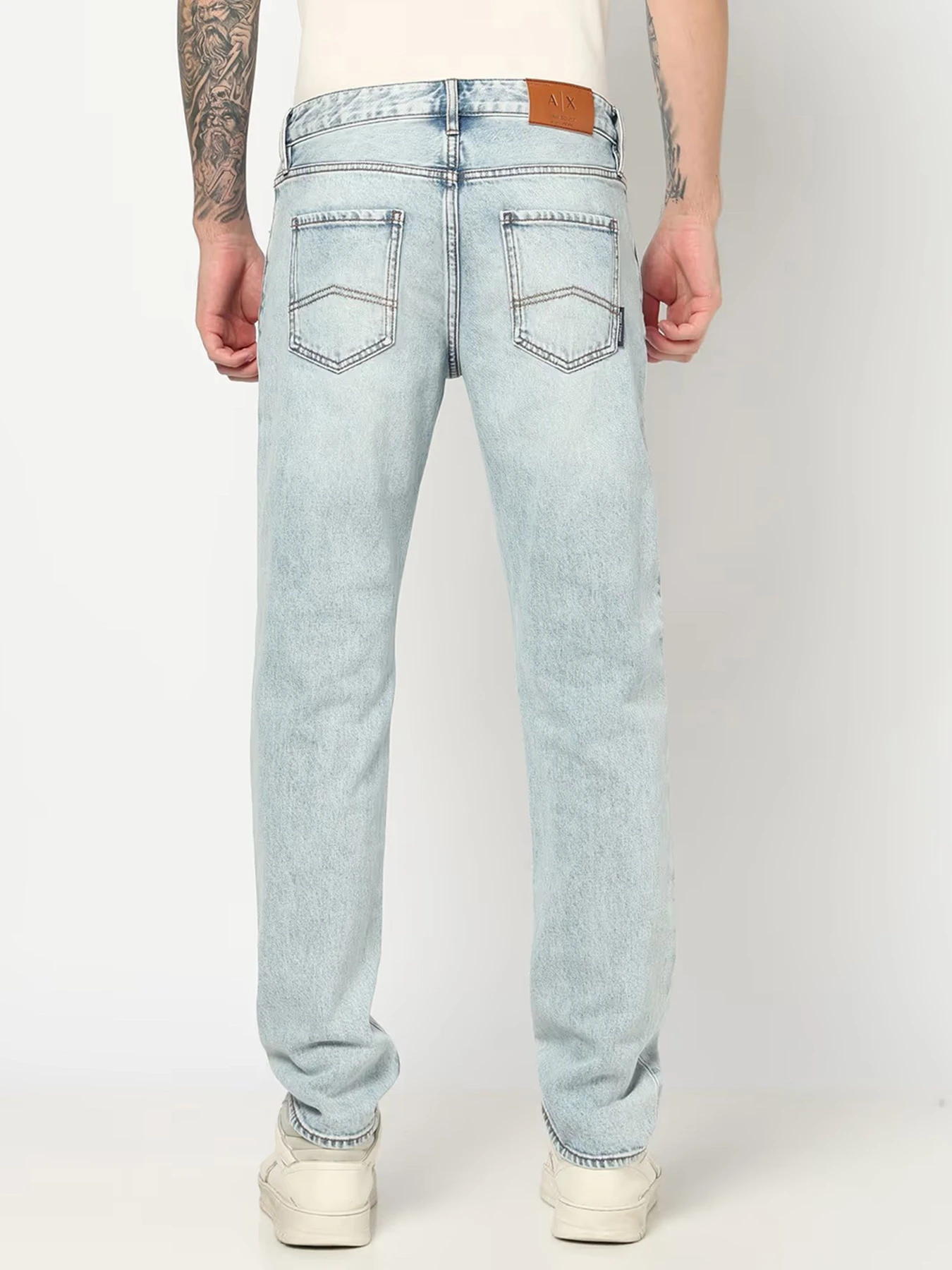 Джинсы Armani Exchange модель XM000049-AF24462-MB001 Джинсы Armani Exchange модель XM000049-AF24462-MB001 Фото