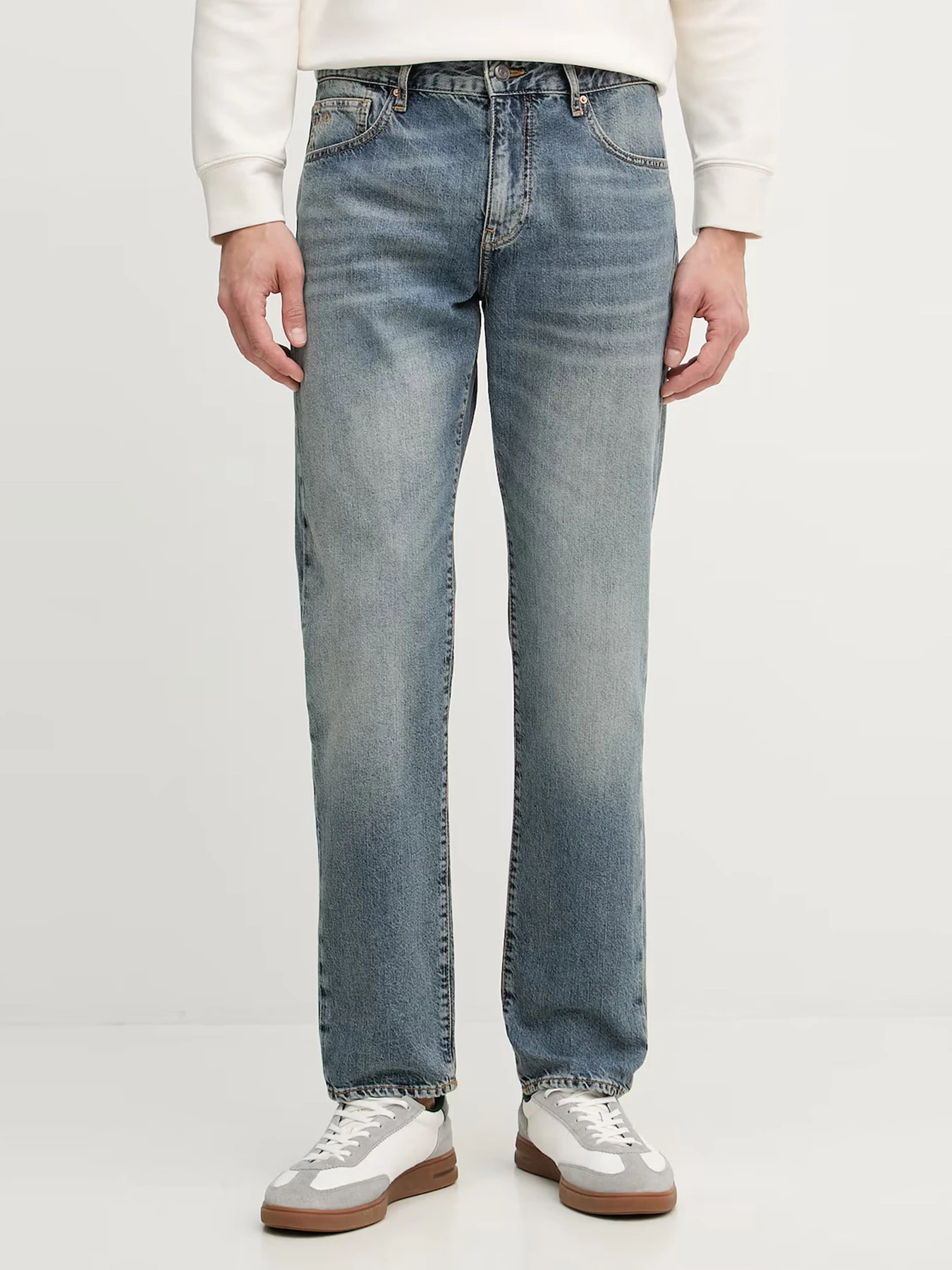 Джинсы Armani Exchange модель XM000075-AF24441-MB001 Джинсы Armani Exchange модель XM000075-AF24441-MB001 Фото