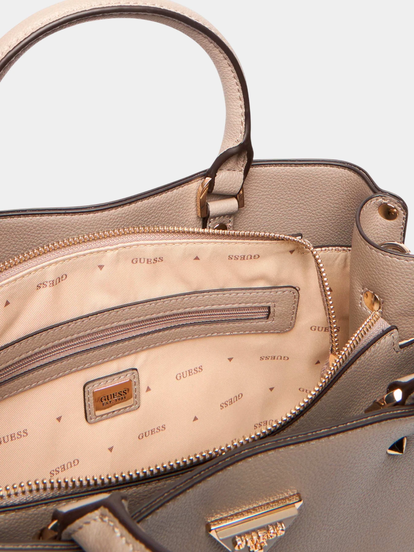 Сумки GUESS модель HWBG69-74060-DRT Сумки GUESS модель HWBG69-74060-DRT Фото
