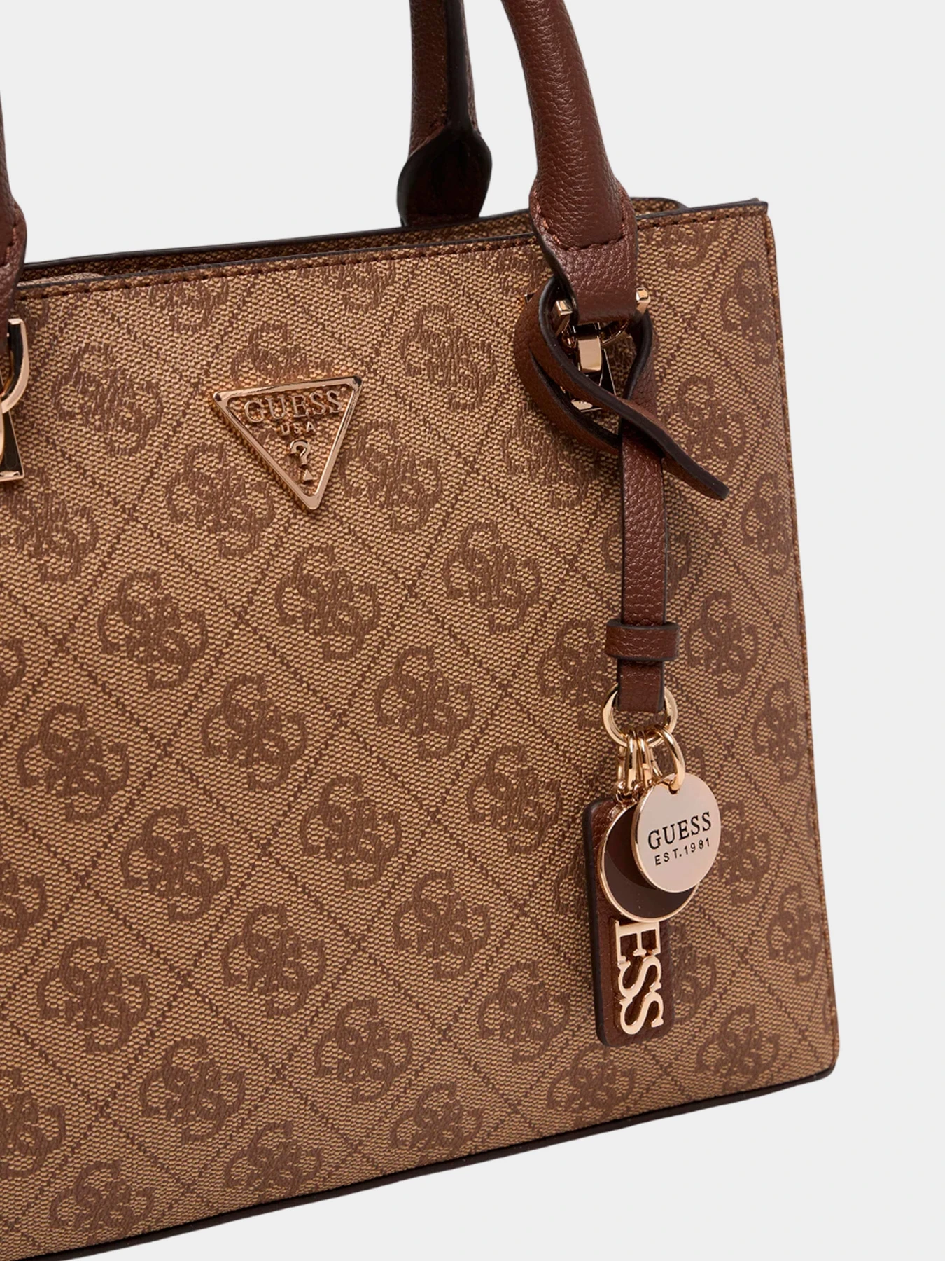 Сумки GUESS модель HWBG96-72050-LGW Сумки GUESS модель HWBG96-72050-LGW Фото