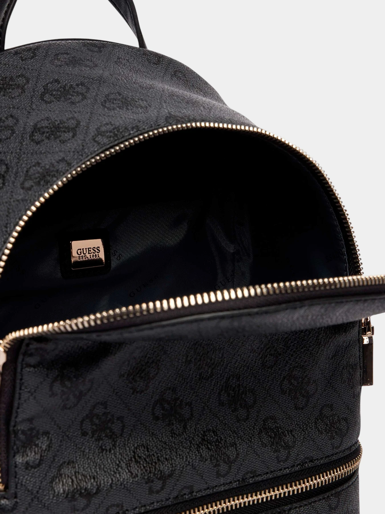 Рюкзаки GUESS модель TWLB96-76032-CLO Рюкзаки GUESS модель TWLB96-76032-CLO Фото