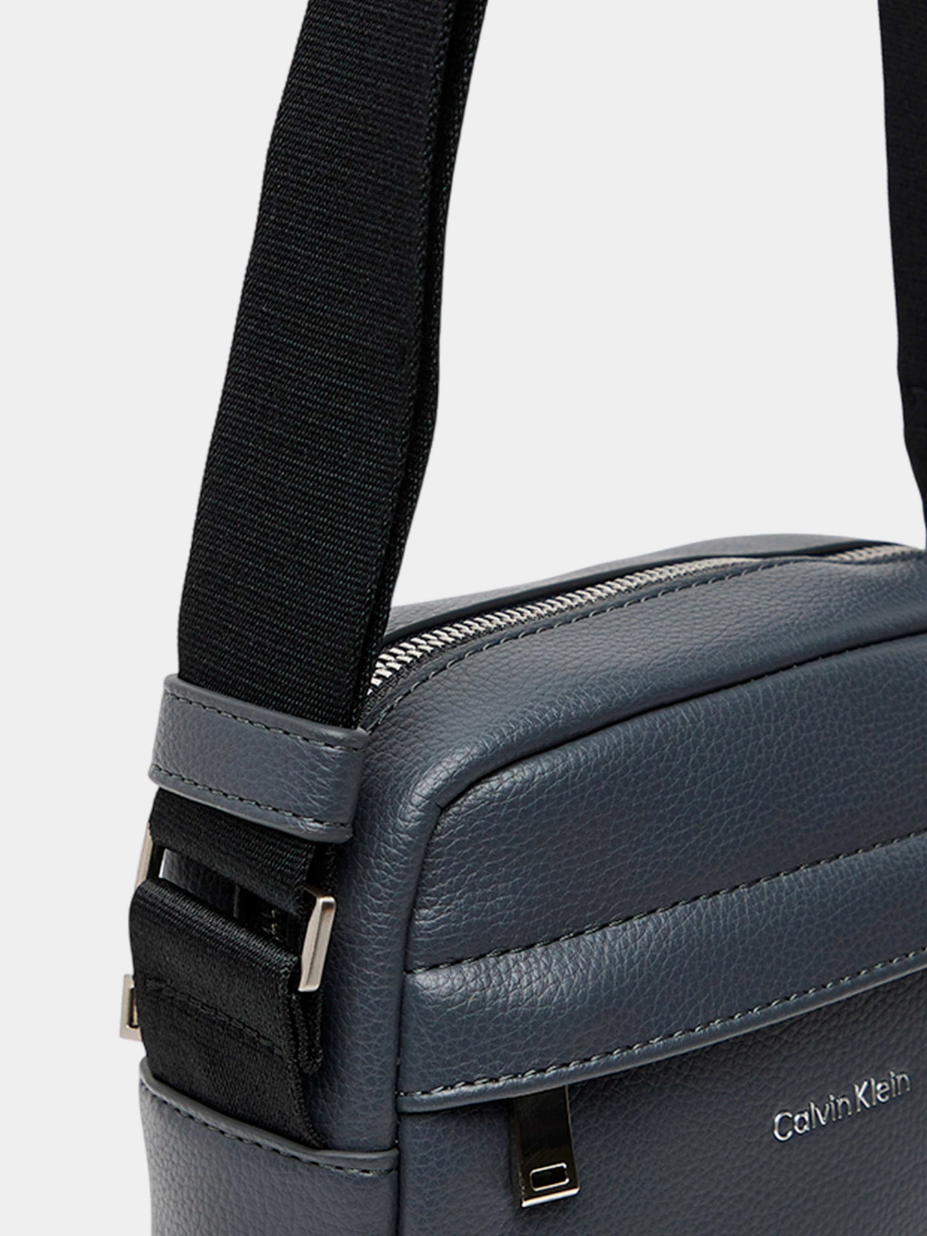 Сумки Calvin Klein модель LV04D3160G-PCX Сумки Calvin Klein модель LV04D3160G-PCX Фото