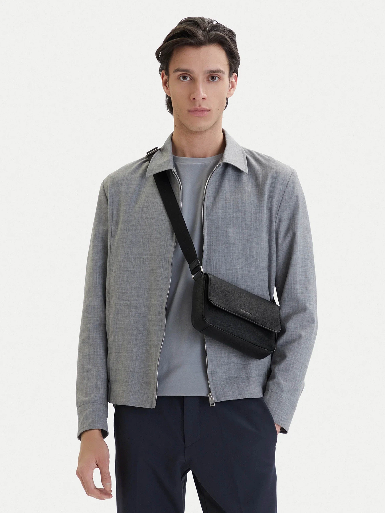Сумки Calvin Klein модель LV04D3327G-UB1 Сумки Calvin Klein модель LV04D3327G-UB1 Фото
