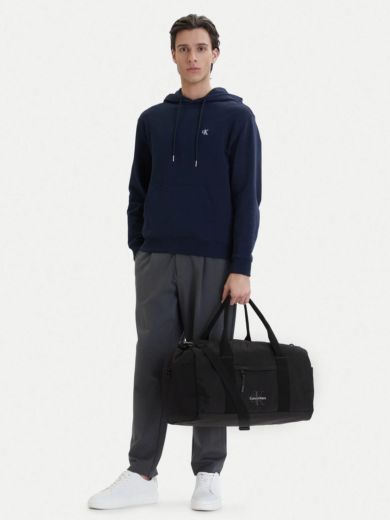 Сумки Calvin Klein модель LV04D3413G-UB1 Сумки Calvin Klein модель LV04D3413G-UB1 Фото