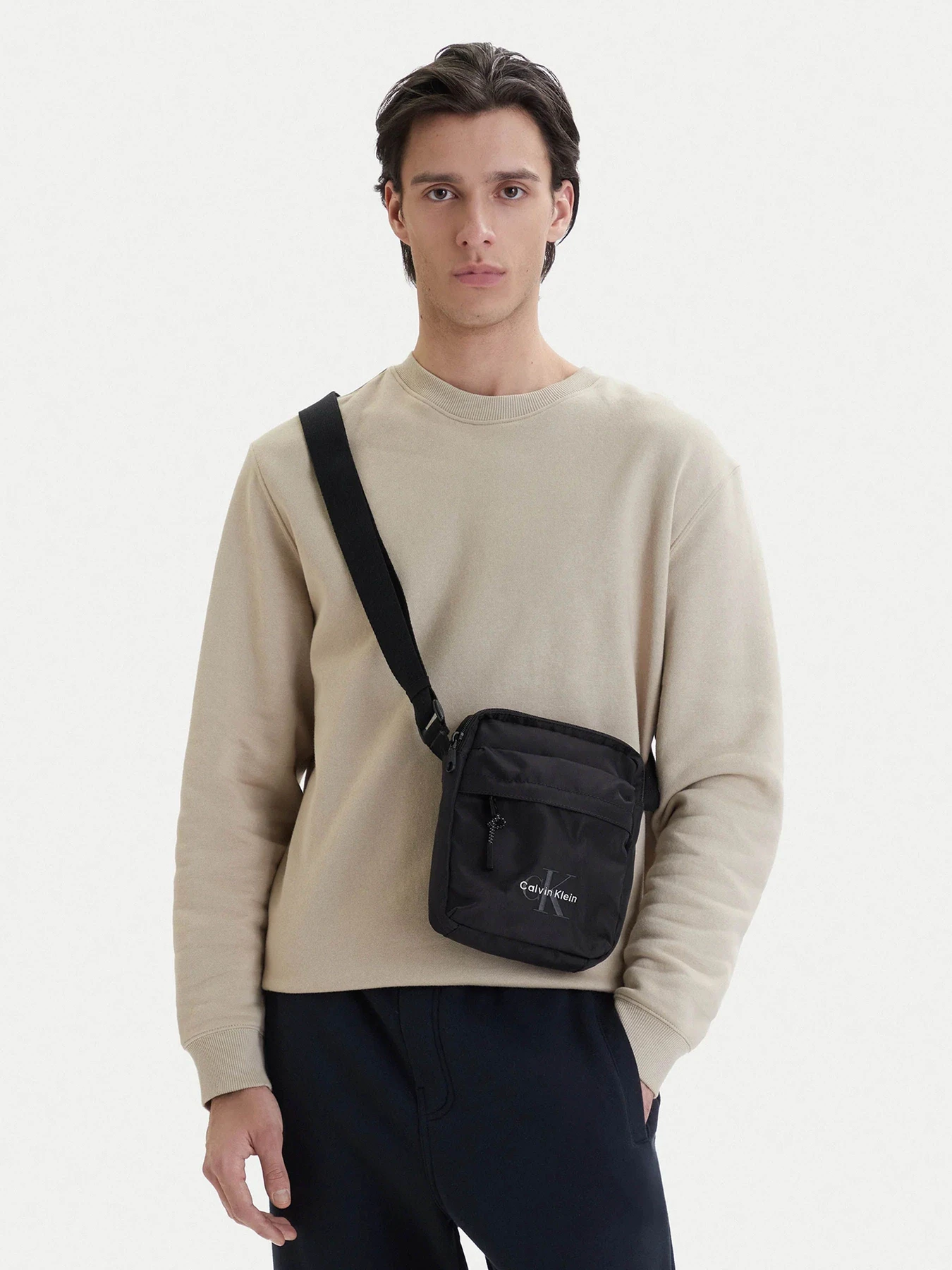 Сумки Calvin Klein модель LV04D3421G-UB1 Сумки Calvin Klein модель LV04D3421G-UB1 Фото