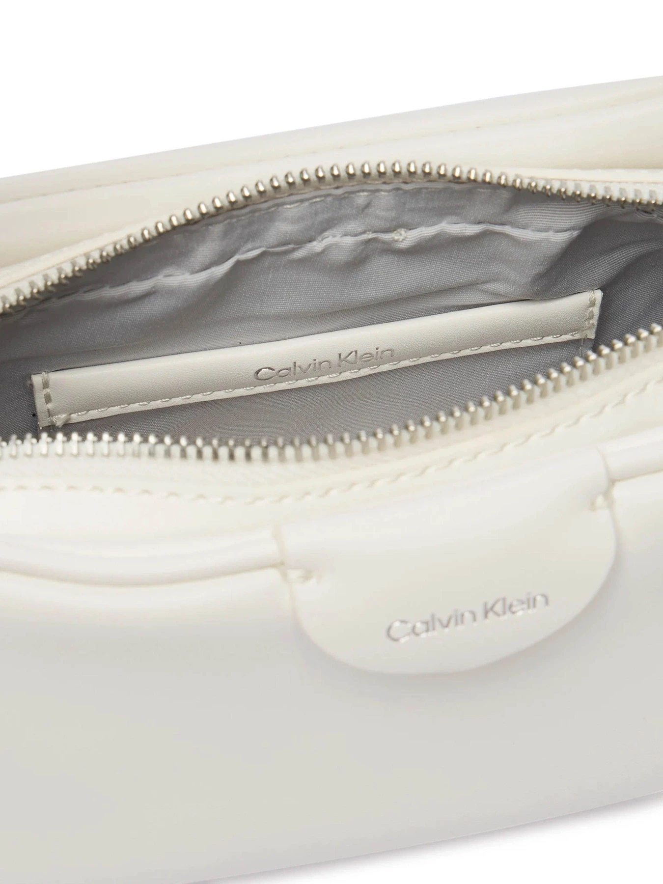 Сумки Calvin Klein модель LV04F3370G-4LX Сумки Calvin Klein модель LV04F3370G-4LX Фото