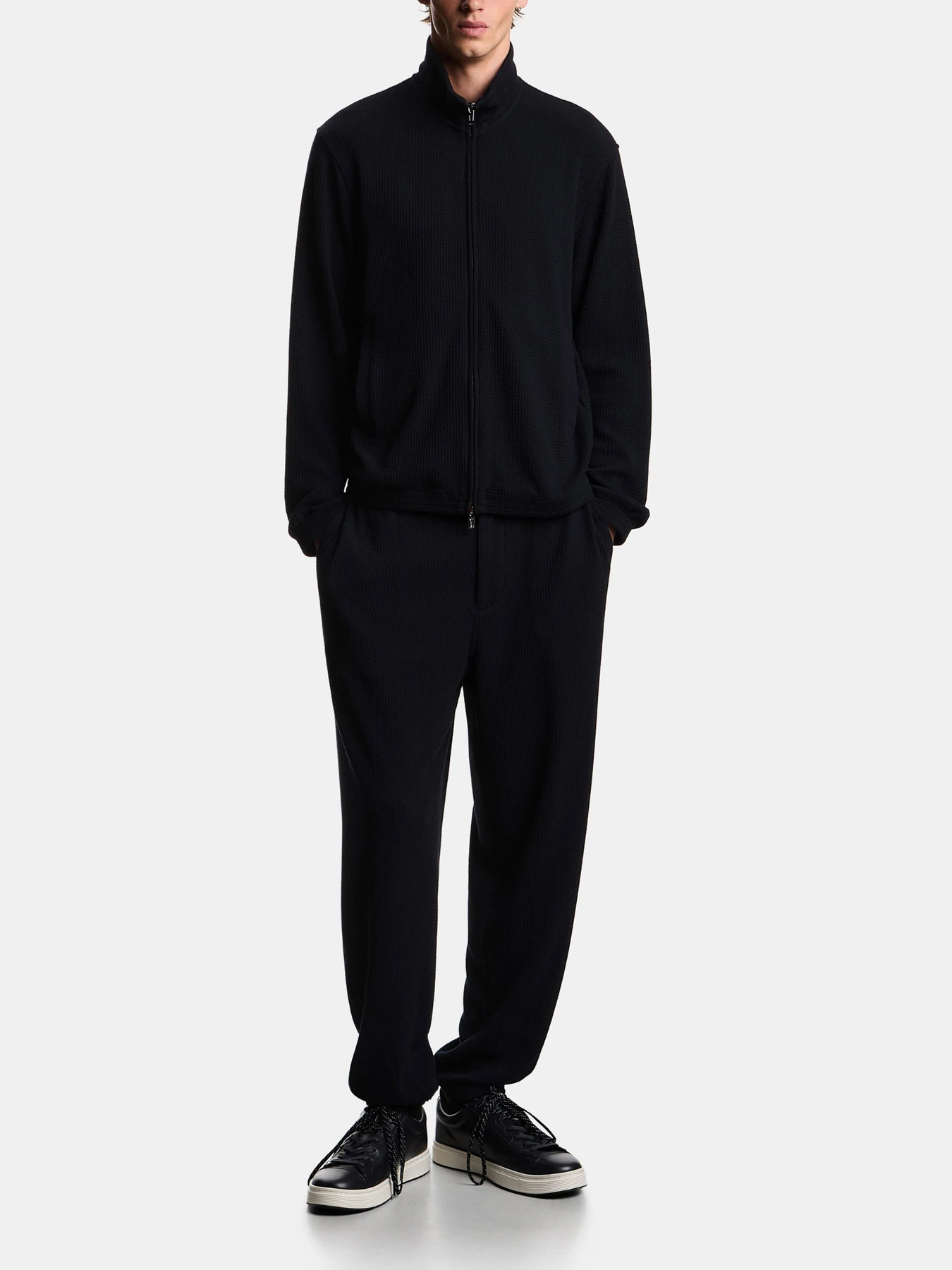 Худи и свитшоты Emporio Armani модель EM005042-AF23623-UB118 Фото