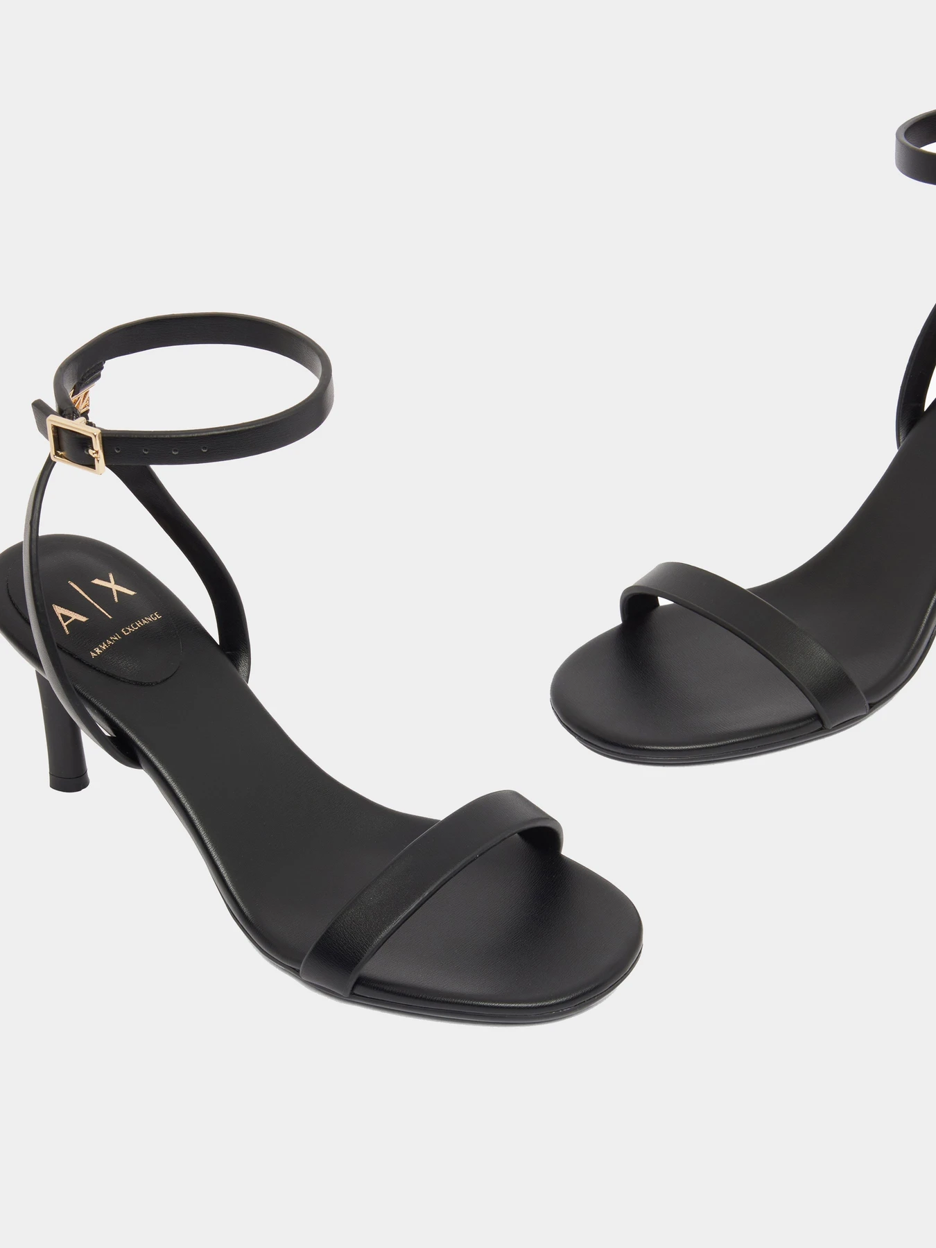 Сандалии Armani Exchange модель XW002580-AF18975-UC001 Фото