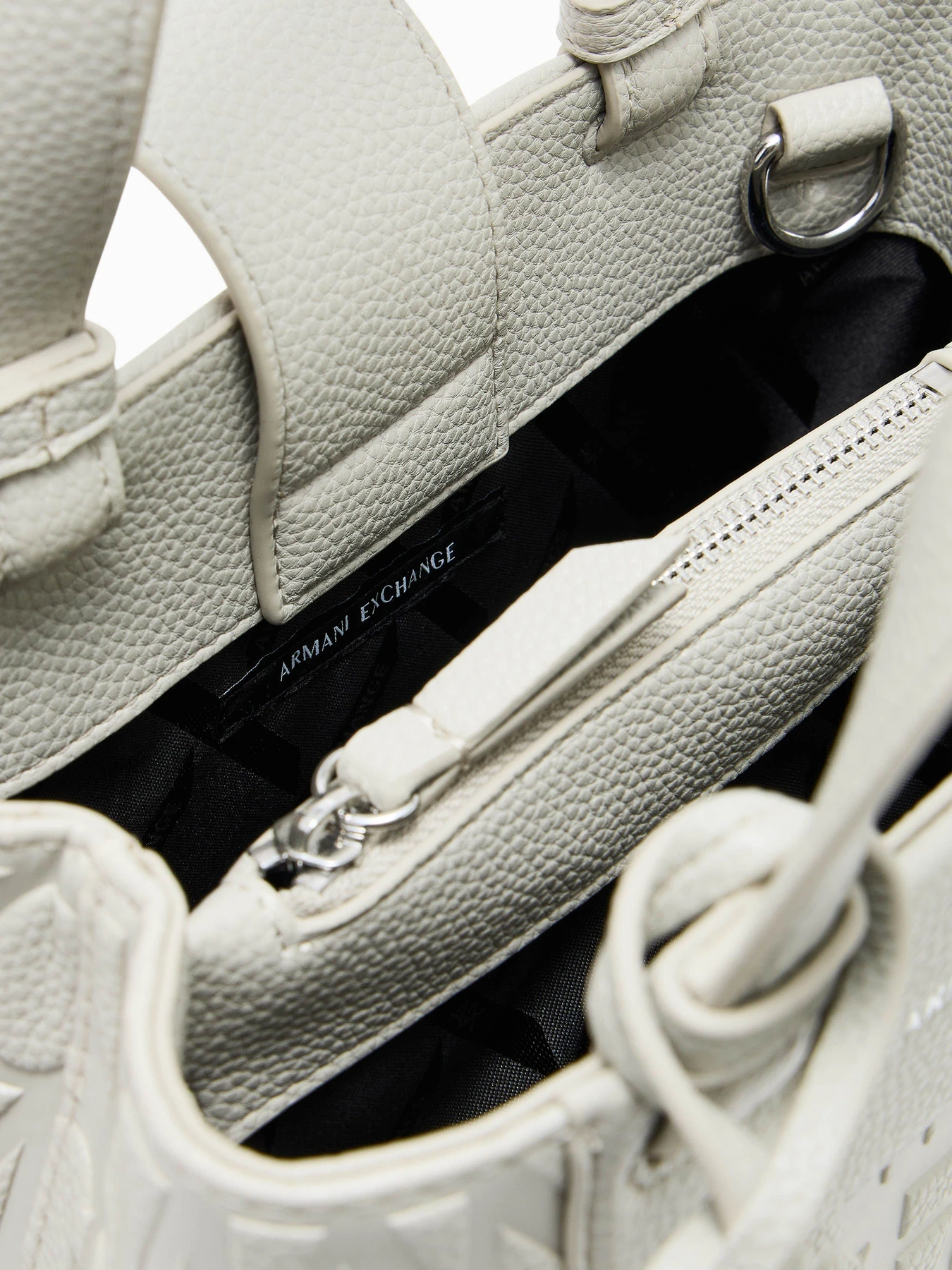 Сумки Armani Exchange модель XW001576-AF15774-U6275 Сумки Armani Exchange модель XW001576-AF15774-U6275 Фото
