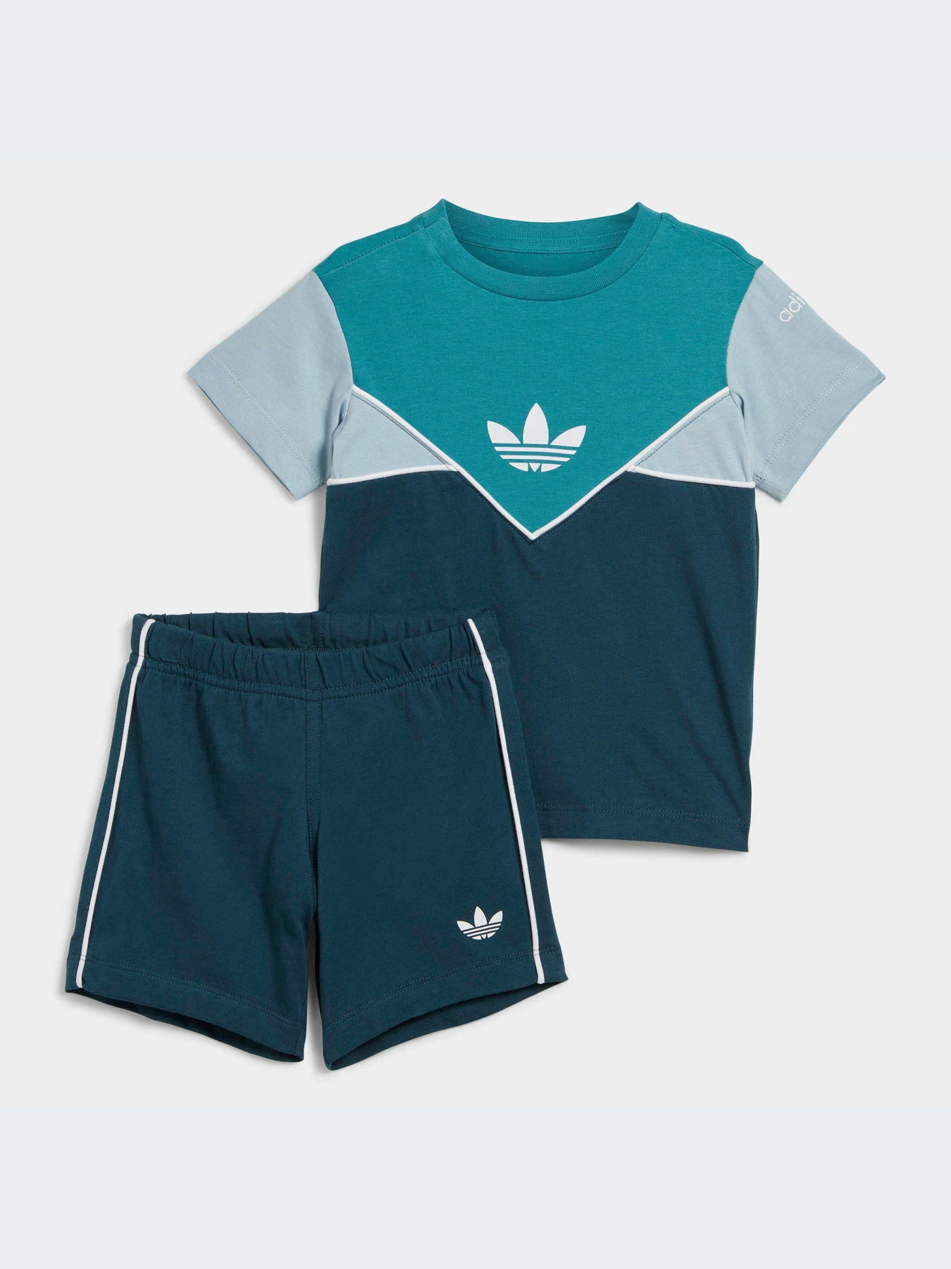 Костюмы Adidas Adicolor модель IL2472-KZ Костюмы Adidas Adicolor модель IL2472-KZ Фото