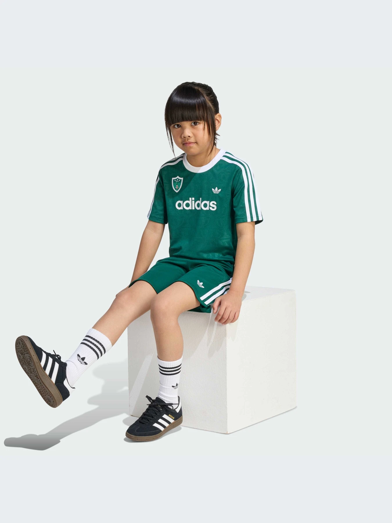 Костюмы Adidas Disney модель KC8432-KZ Костюмы Adidas Disney модель KC8432-KZ Фото