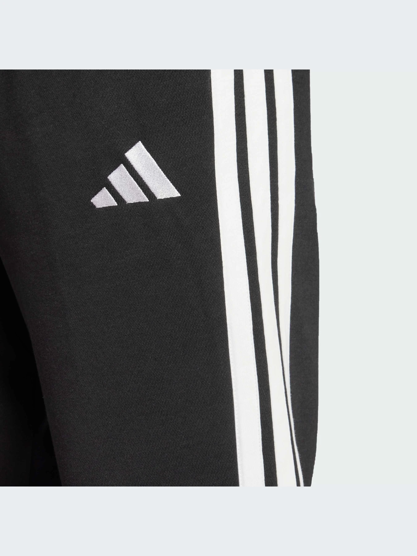 Брюки Adidas Adidas Essentials модель JD1854-KZ Брюки Adidas Adidas Essentials модель JD1854-KZ Фото