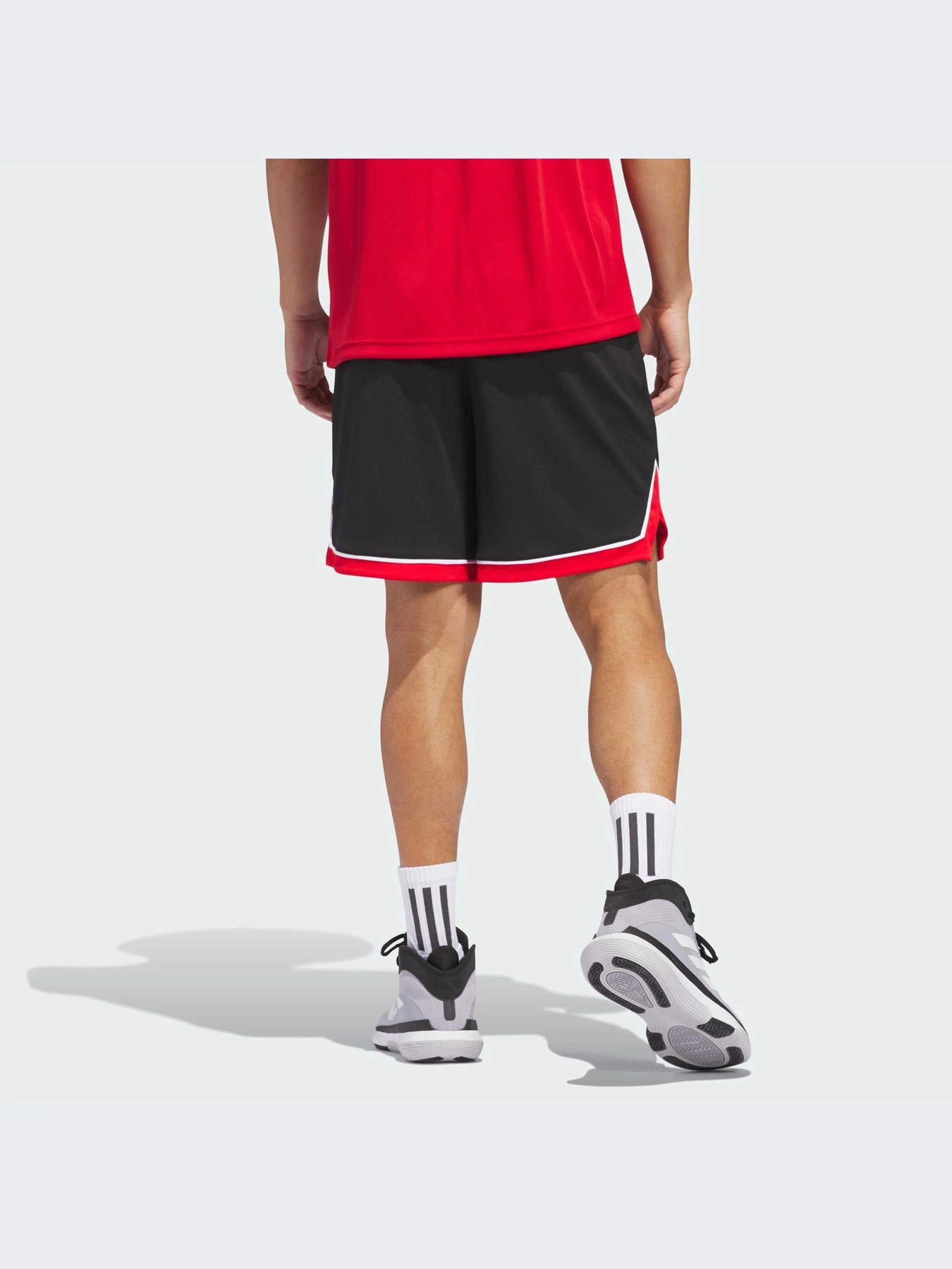Шорты Adidas модель IM7897-KZ Шорты Adidas модель IM7897-KZ Фото