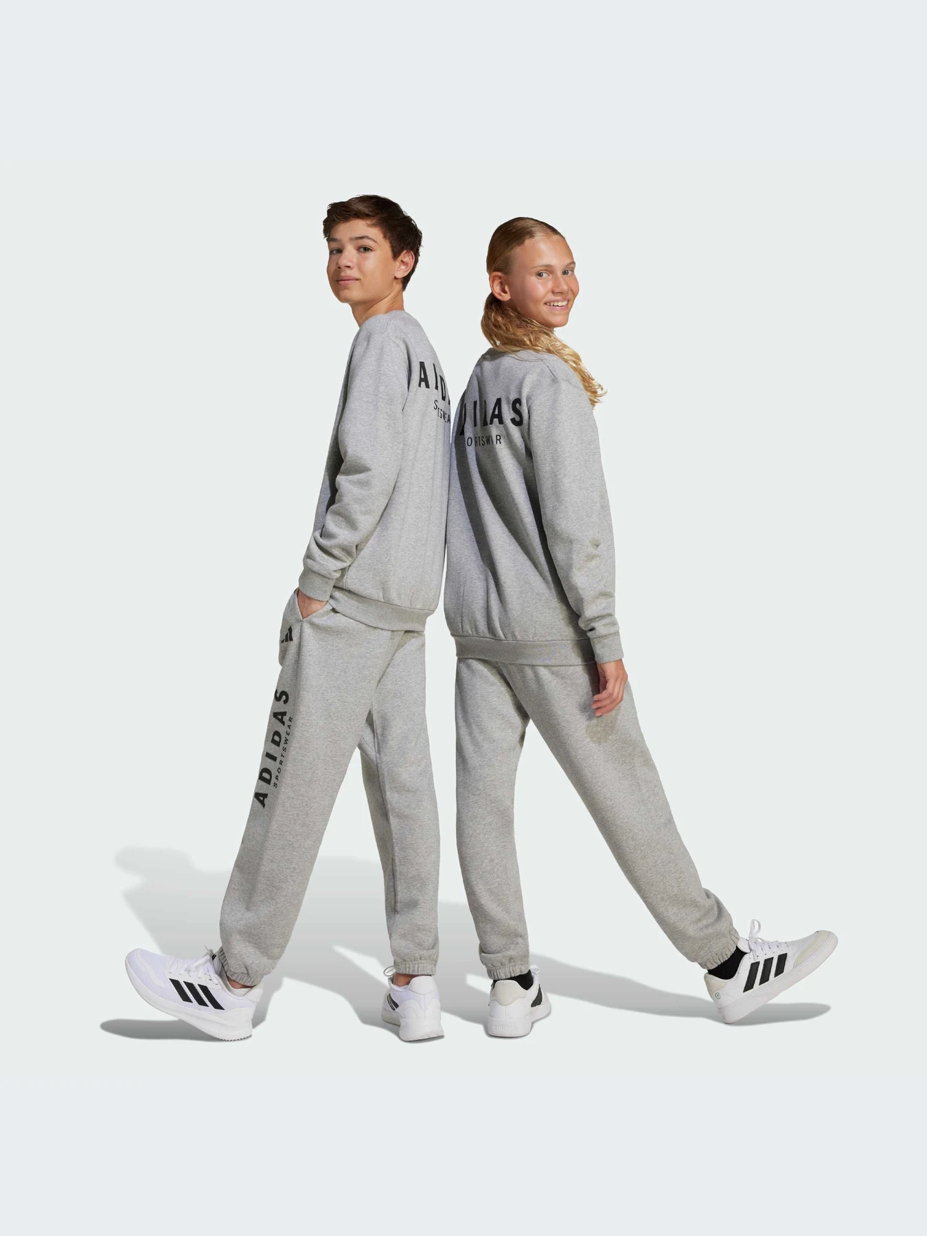 Худи и свитшоты Adidas модель JC7642-KZ Худи и свитшоты Adidas модель JC7642-KZ Фото