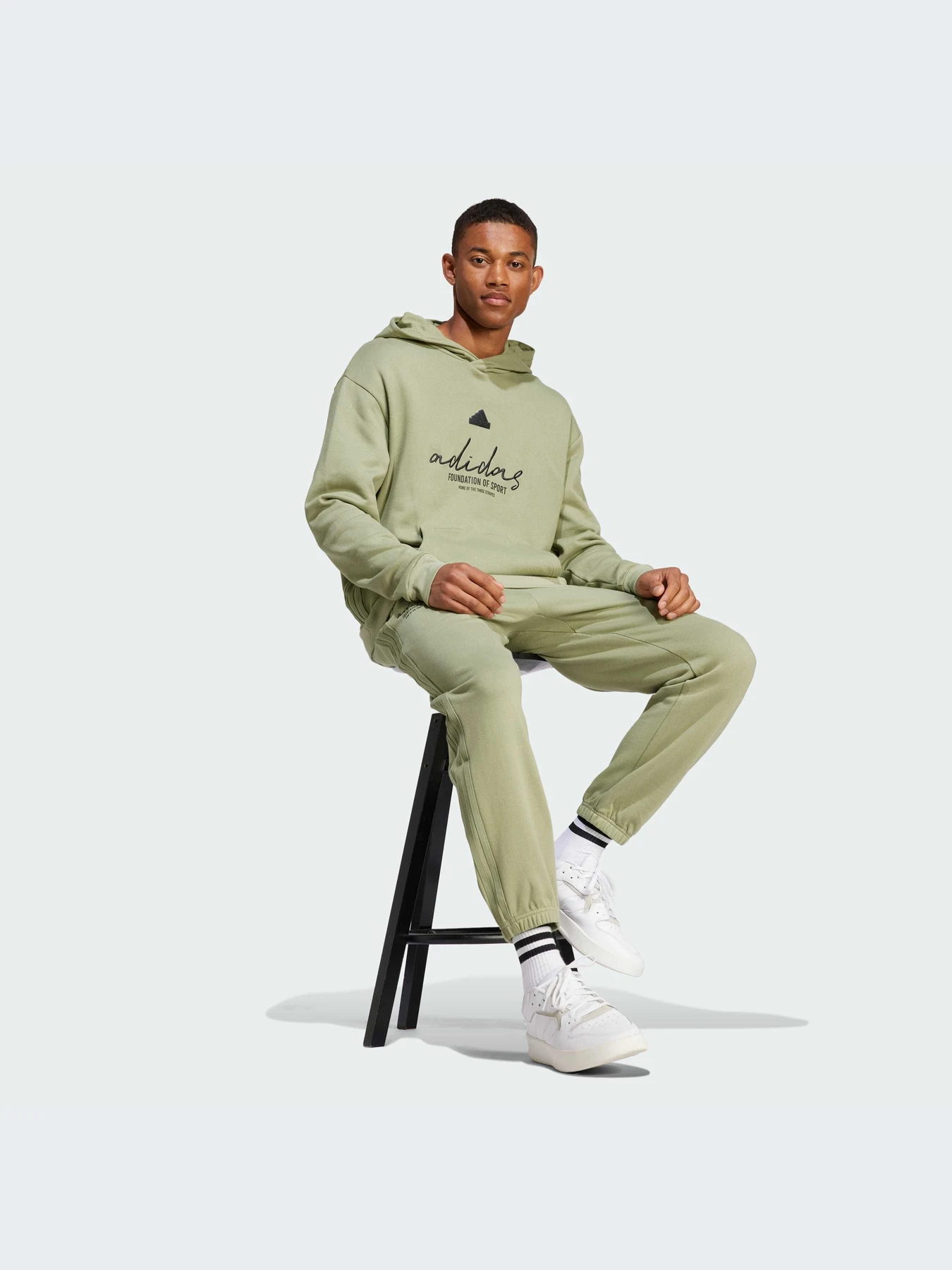 Брюки Adidas модель IX1314-KZ Брюки Adidas модель IX1314-KZ Фото