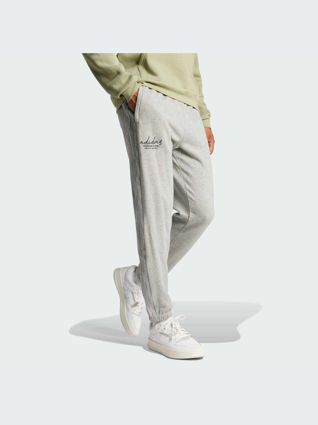 Брюки Adidas модель IW3538-KZ Брюки Adidas модель IW3538-KZ Фото