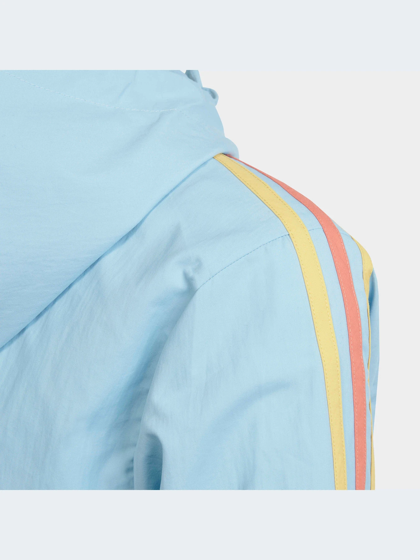 Куртки и дубленки Adidas Graphics модель IB8623-KZ Куртки и дубленки Adidas Graphics модель IB8623-KZ Фото