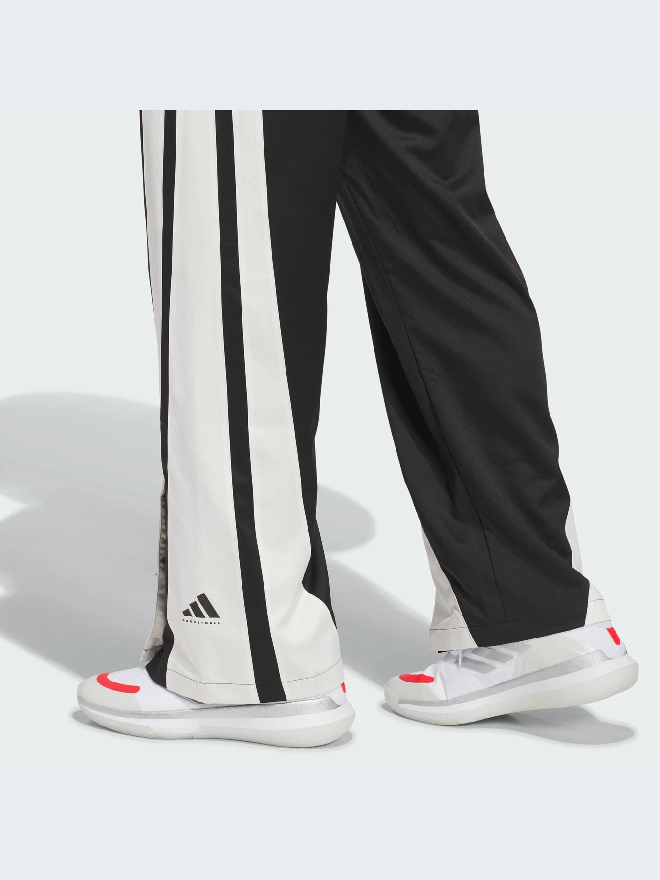 Брюки Adidas модель JL6885-KZ Брюки Adidas модель JL6885-KZ Фото