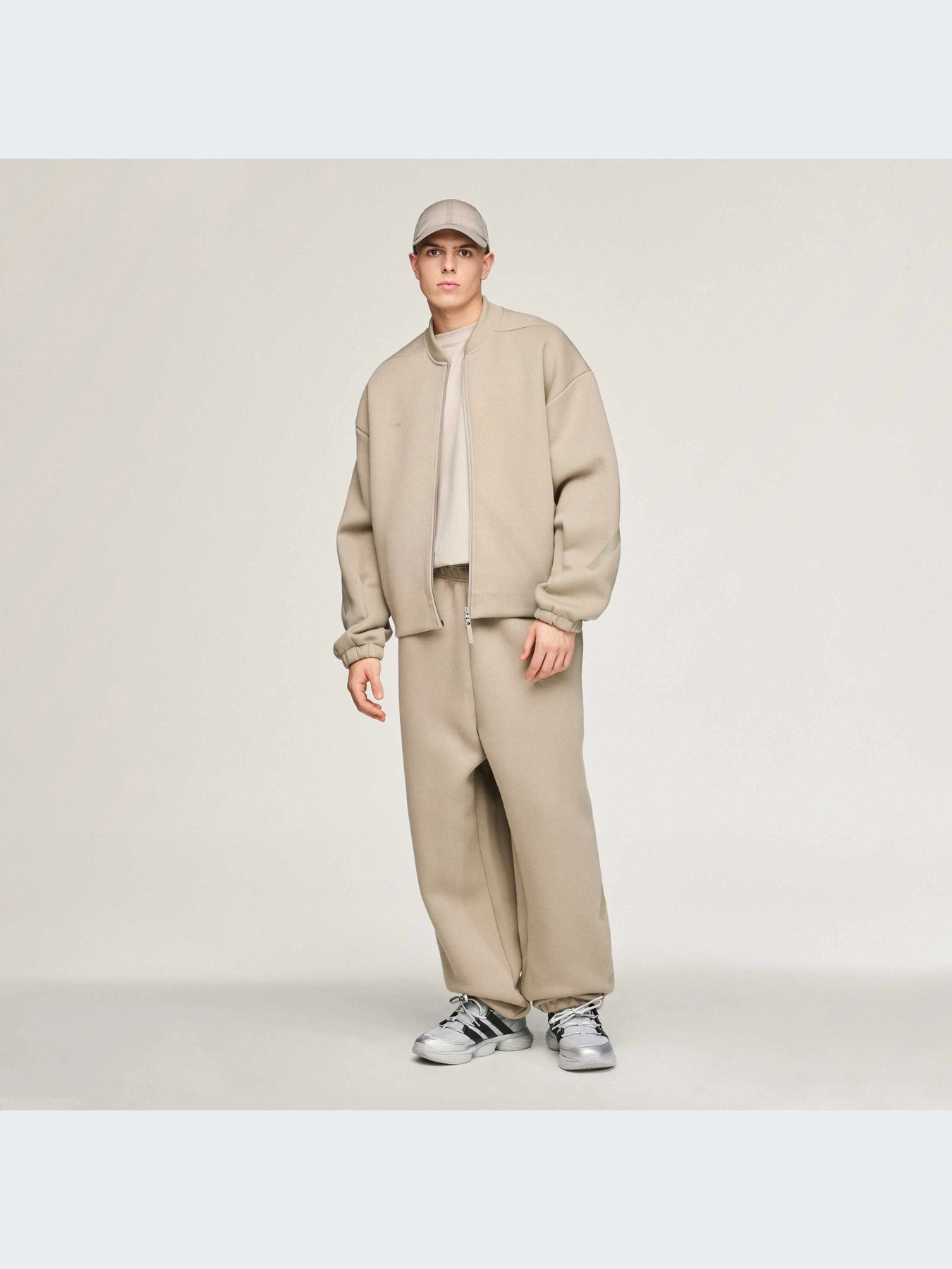 Худи и свитшоты Adidas модель KG2630-KZ Худи и свитшоты Adidas модель KG2630-KZ Фото