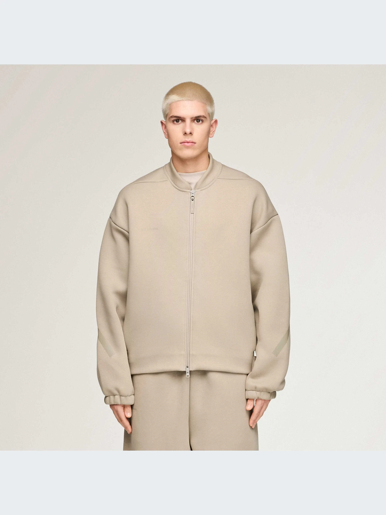 Худи и свитшоты Adidas модель KG2630-KZ Худи и свитшоты Adidas модель KG2630-KZ Фото