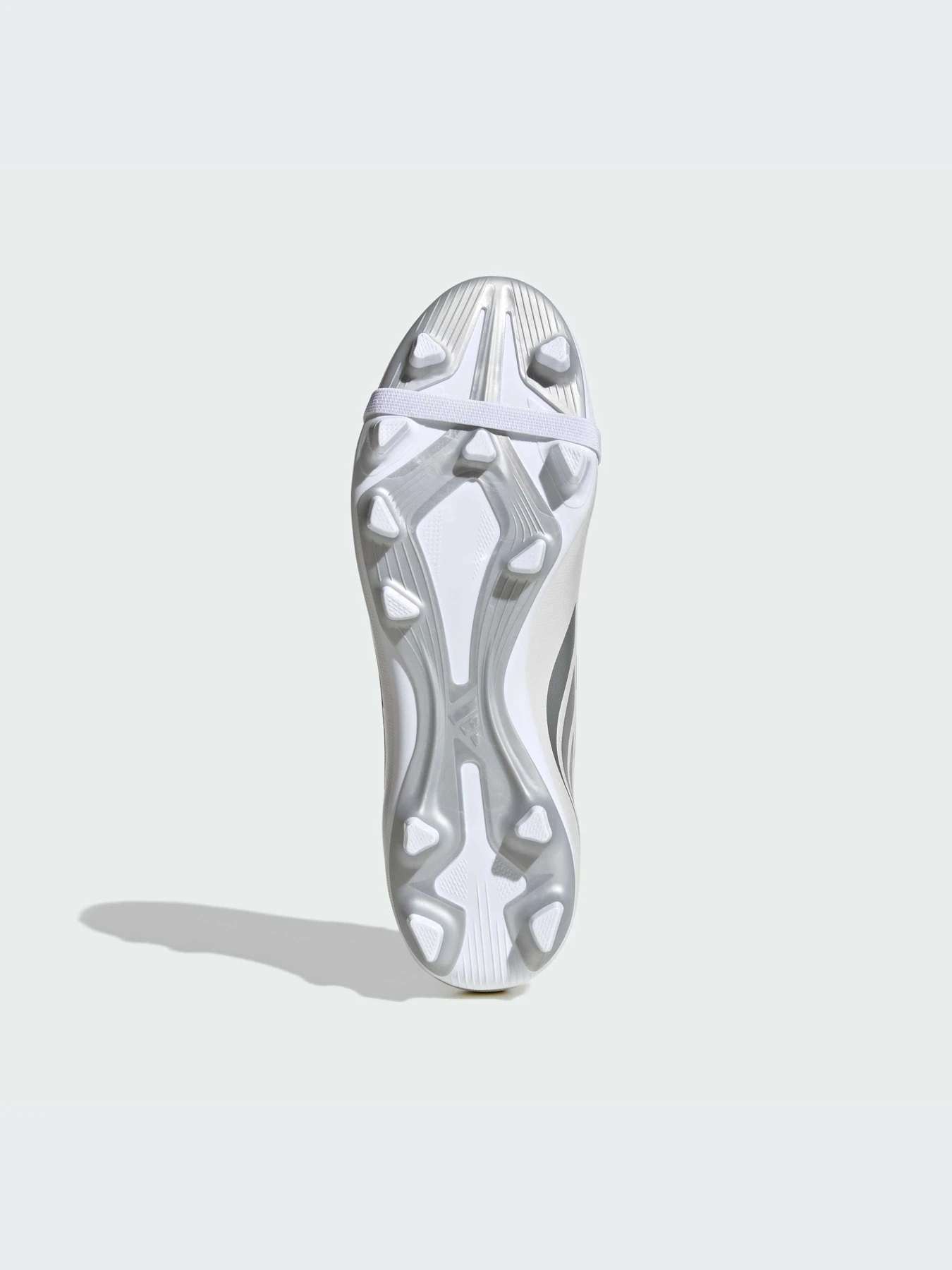 Кроссовки Adidas Predator модель JP6524-KZ Кроссовки Adidas Predator модель JP6524-KZ Фото