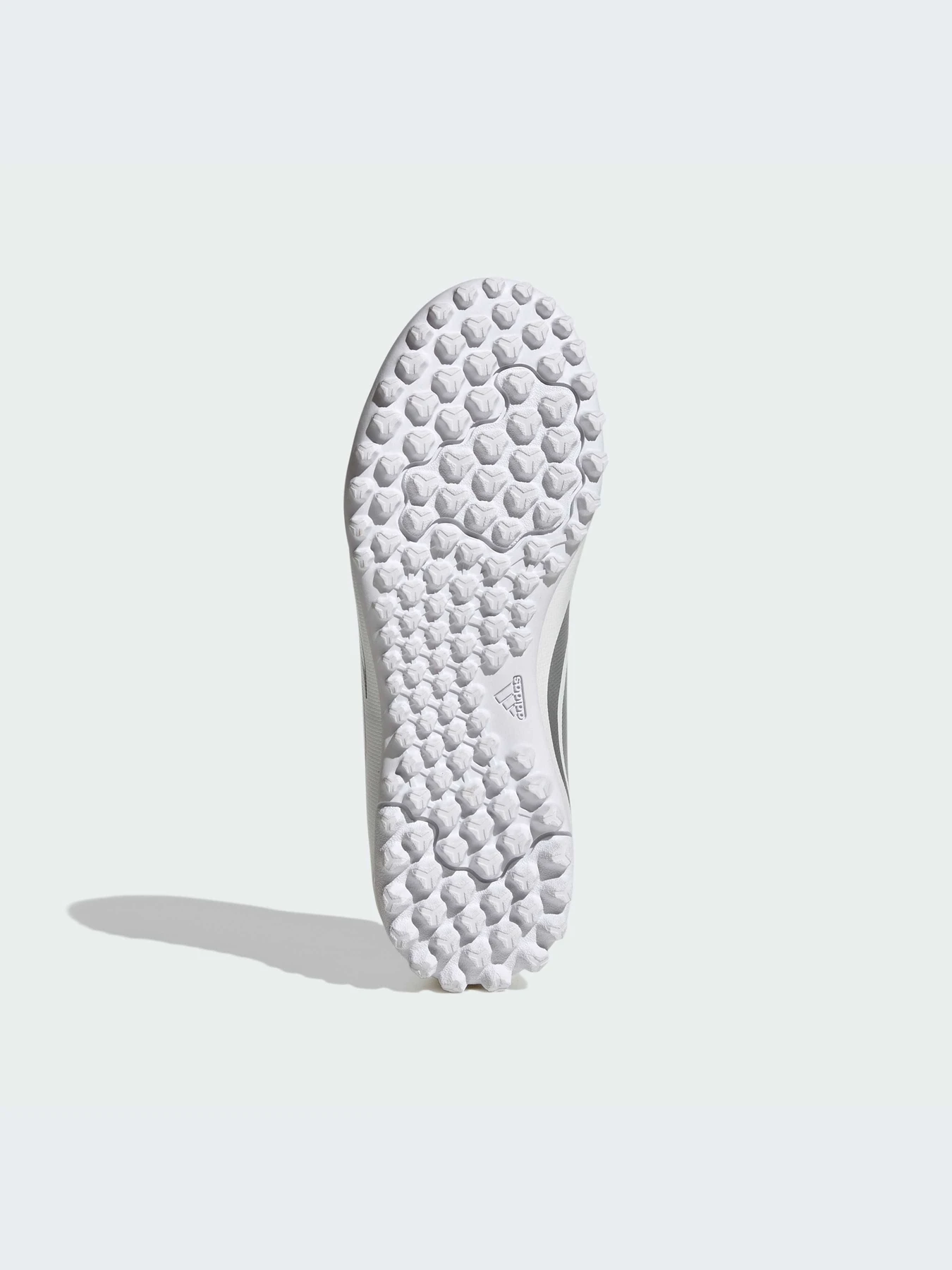 Кроссовки Adidas Predator модель JP6255-KZ Кроссовки Adidas Predator модель JP6255-KZ Фото